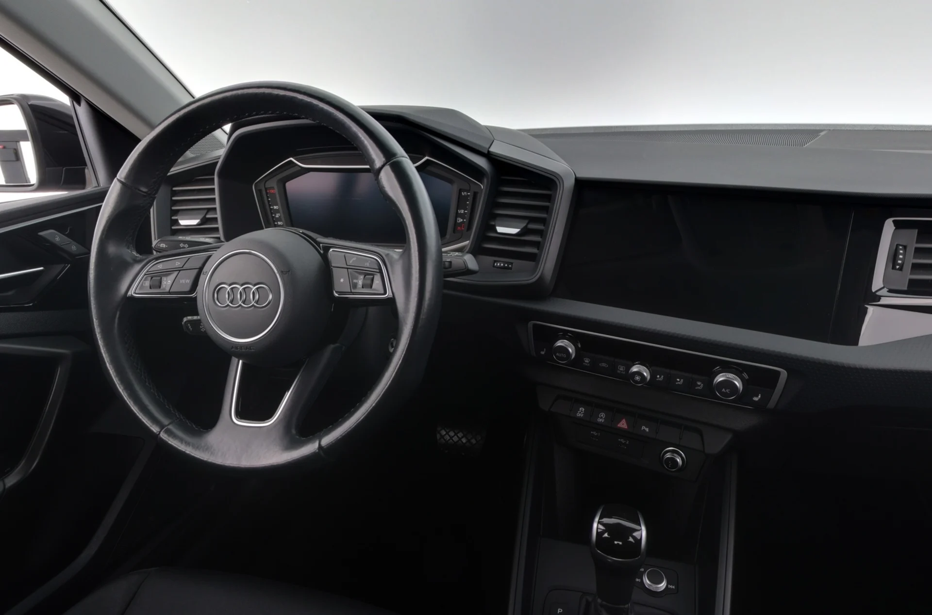 Car Image - 5f0yXn3LJfLQx5jt4uVkeE