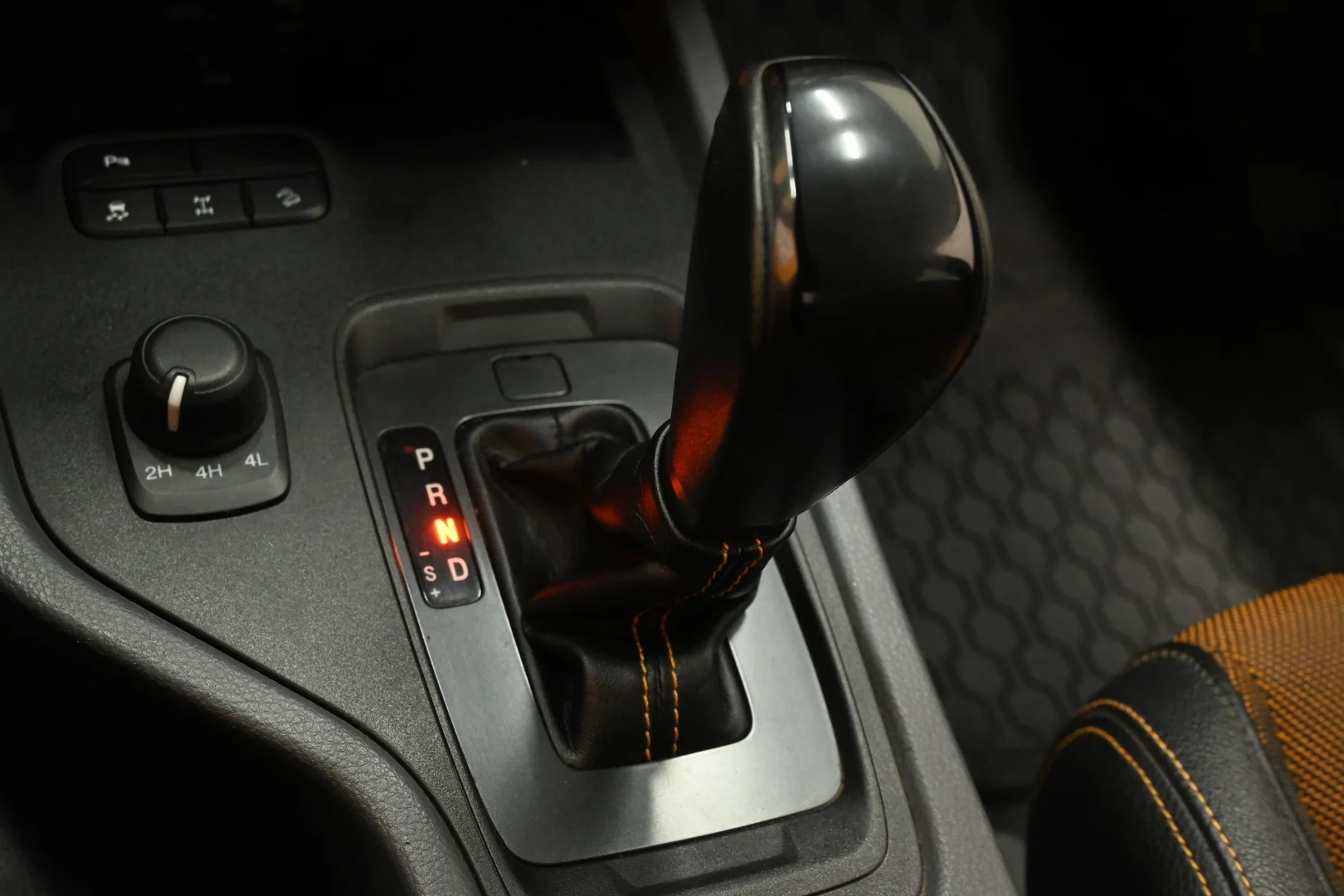 Car Image - 7st0o1xW5bfPiLVKHpC48W