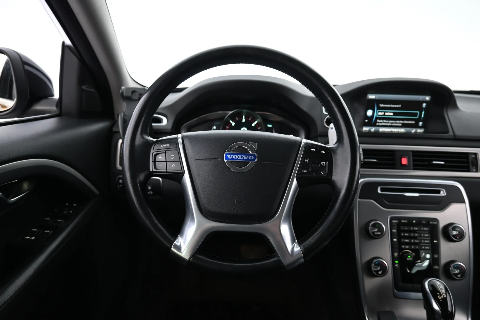 Car Image - 7ica0rHM8HozzjokFnMzIv