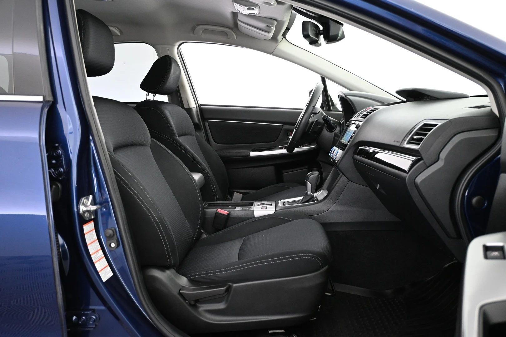Car Image - SG2bAirrxJIwd48lUeTaB