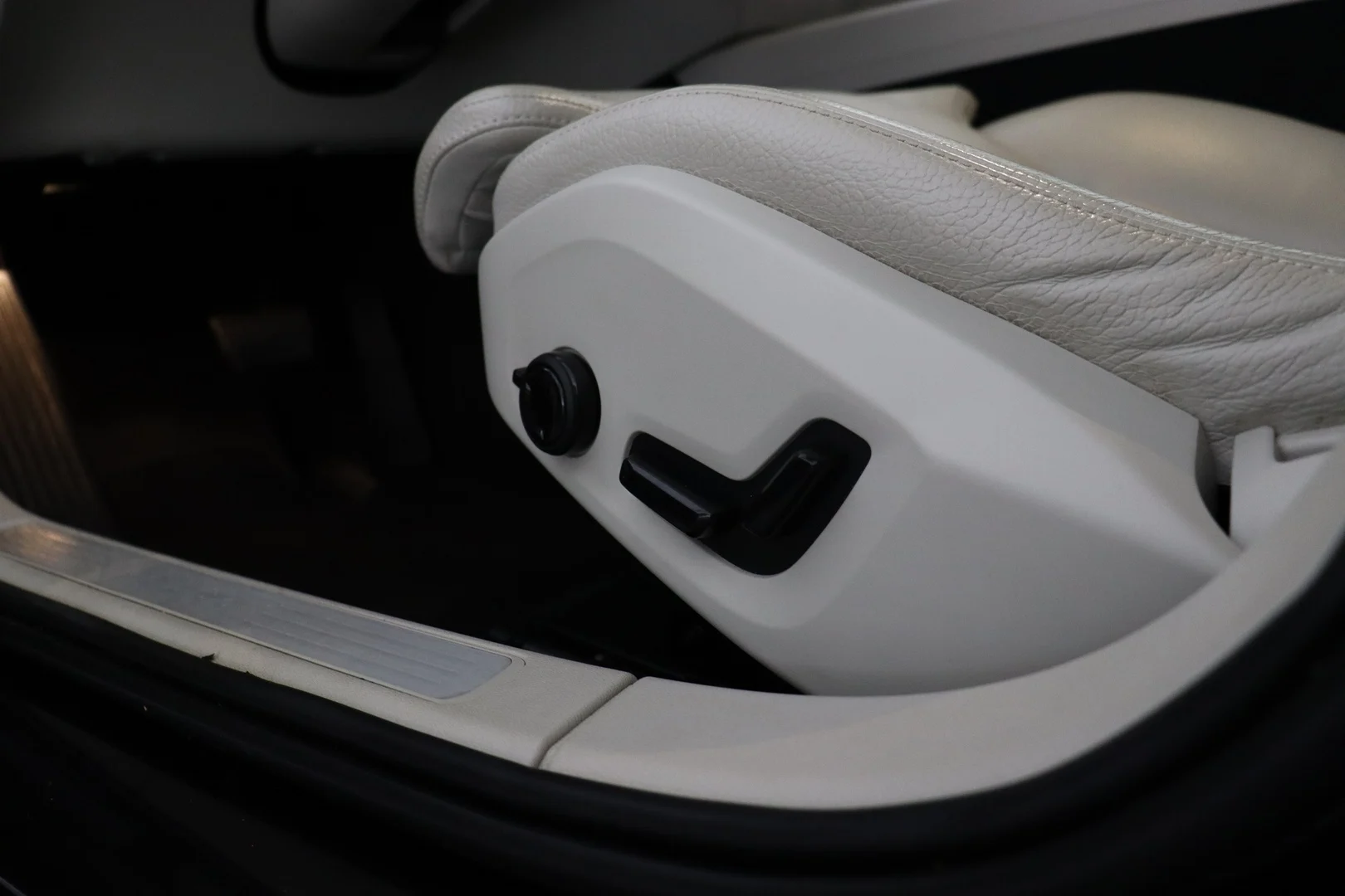 Car Image - 1RB94MmZXMrnZAOmj5n8co