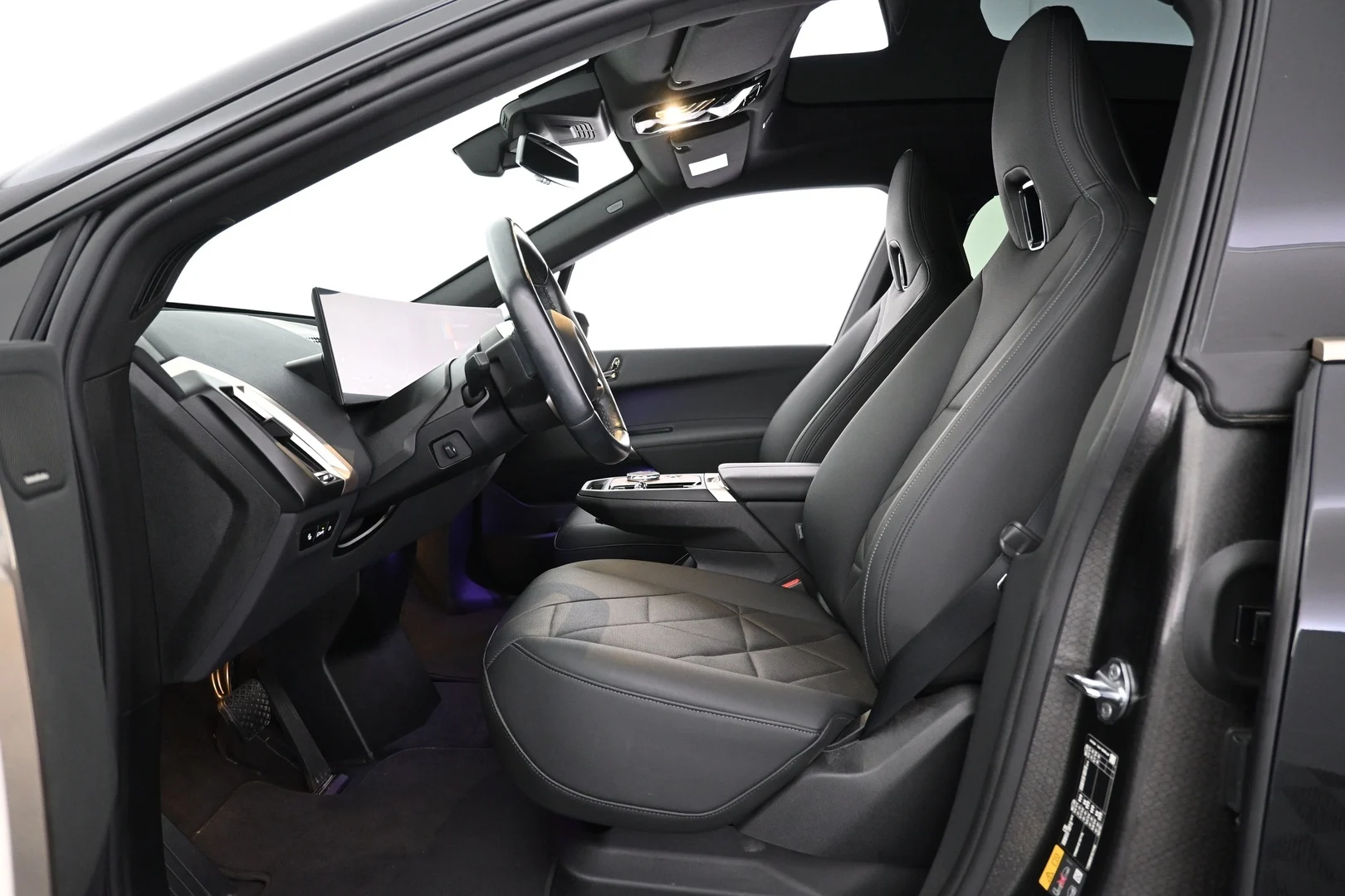 Car Image - 3LESQkJxhOENf3W5RFI6Kp