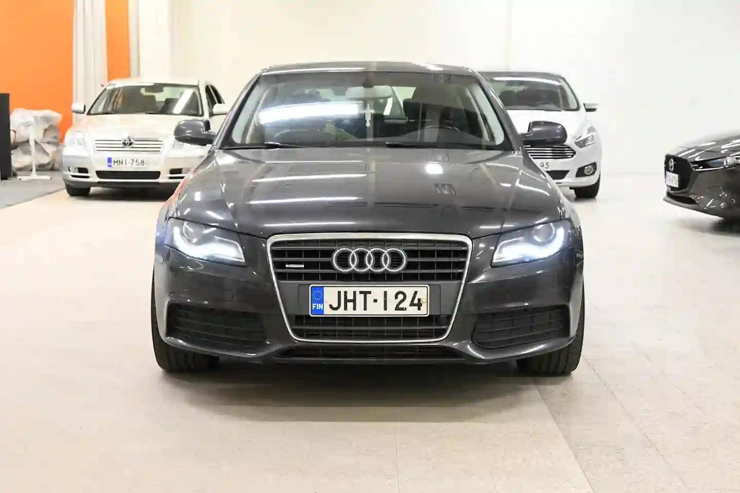 Car Image - 7J4RR5AltJO3F046TadCrR