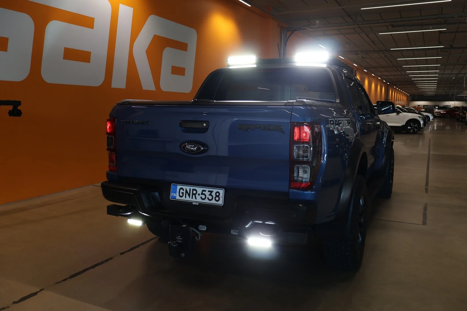 Car Image - 3iE8AYdHphGr8HwEWTKEWJ