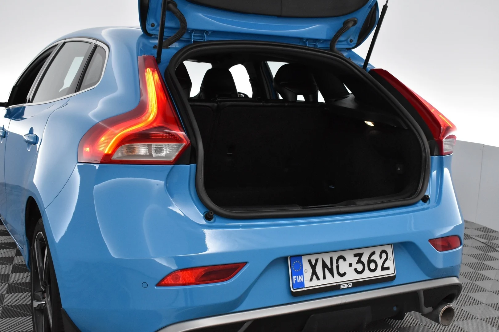 Car Image - 31LzVj7rKD6AEWj1aDaSk3