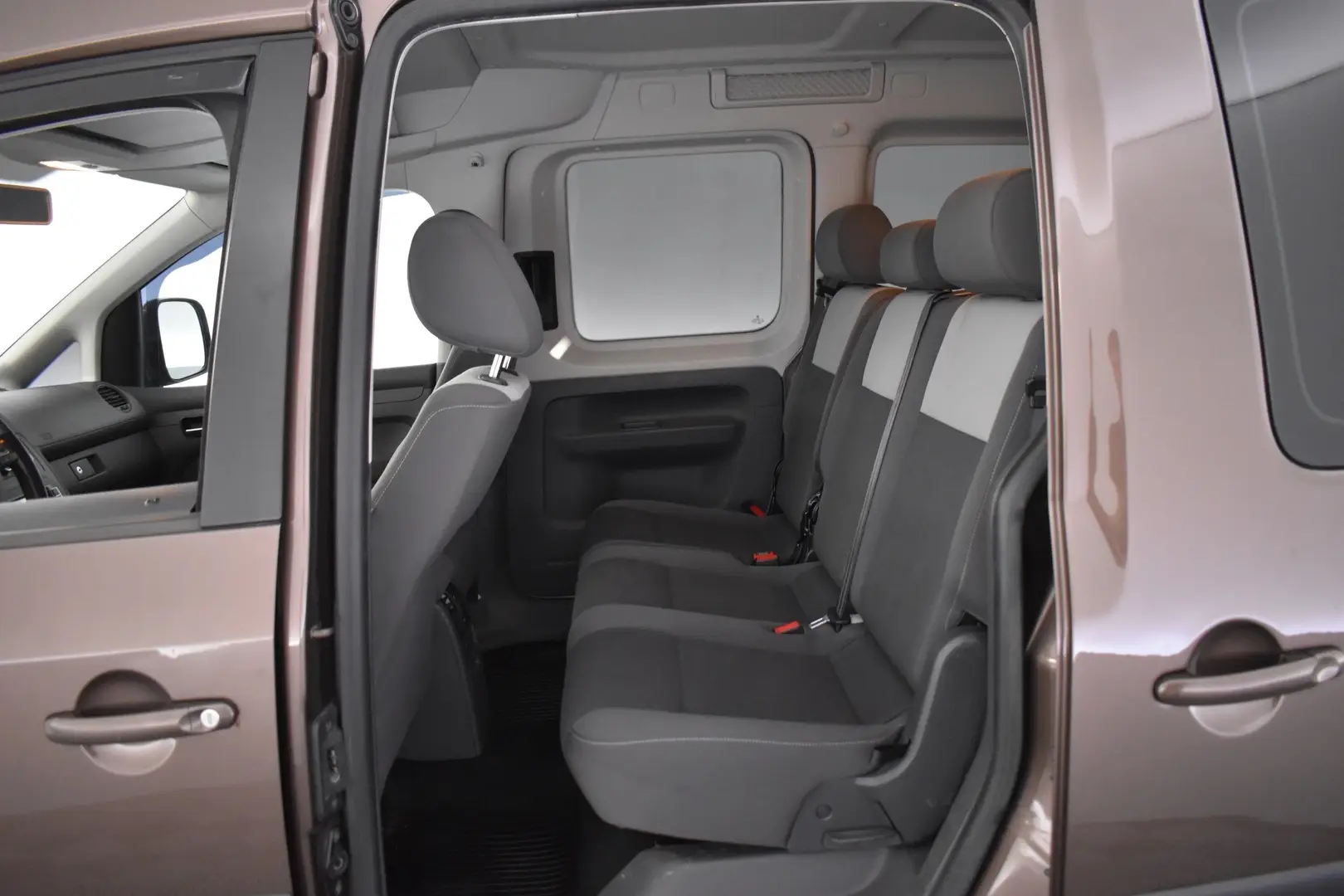 Car Image - 5Kv52Fmm6I0989h2jTfK6y
