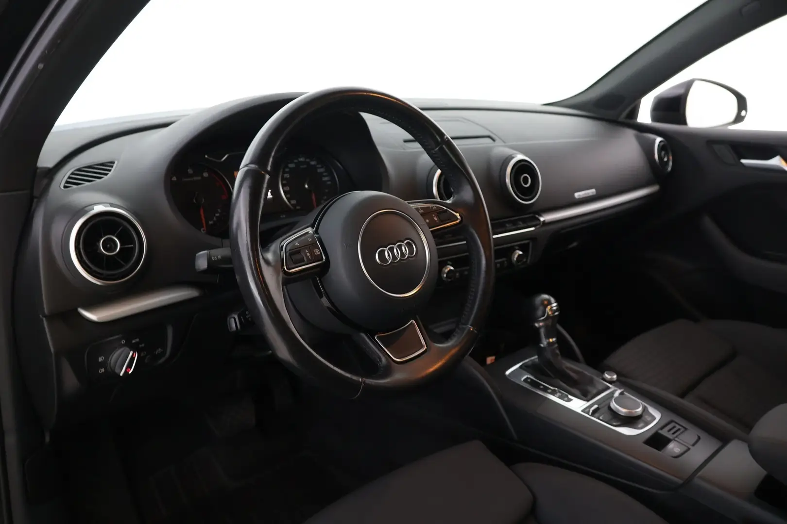 Car Image - 5FwMPiA0Y0BSw9keIxRbLd
