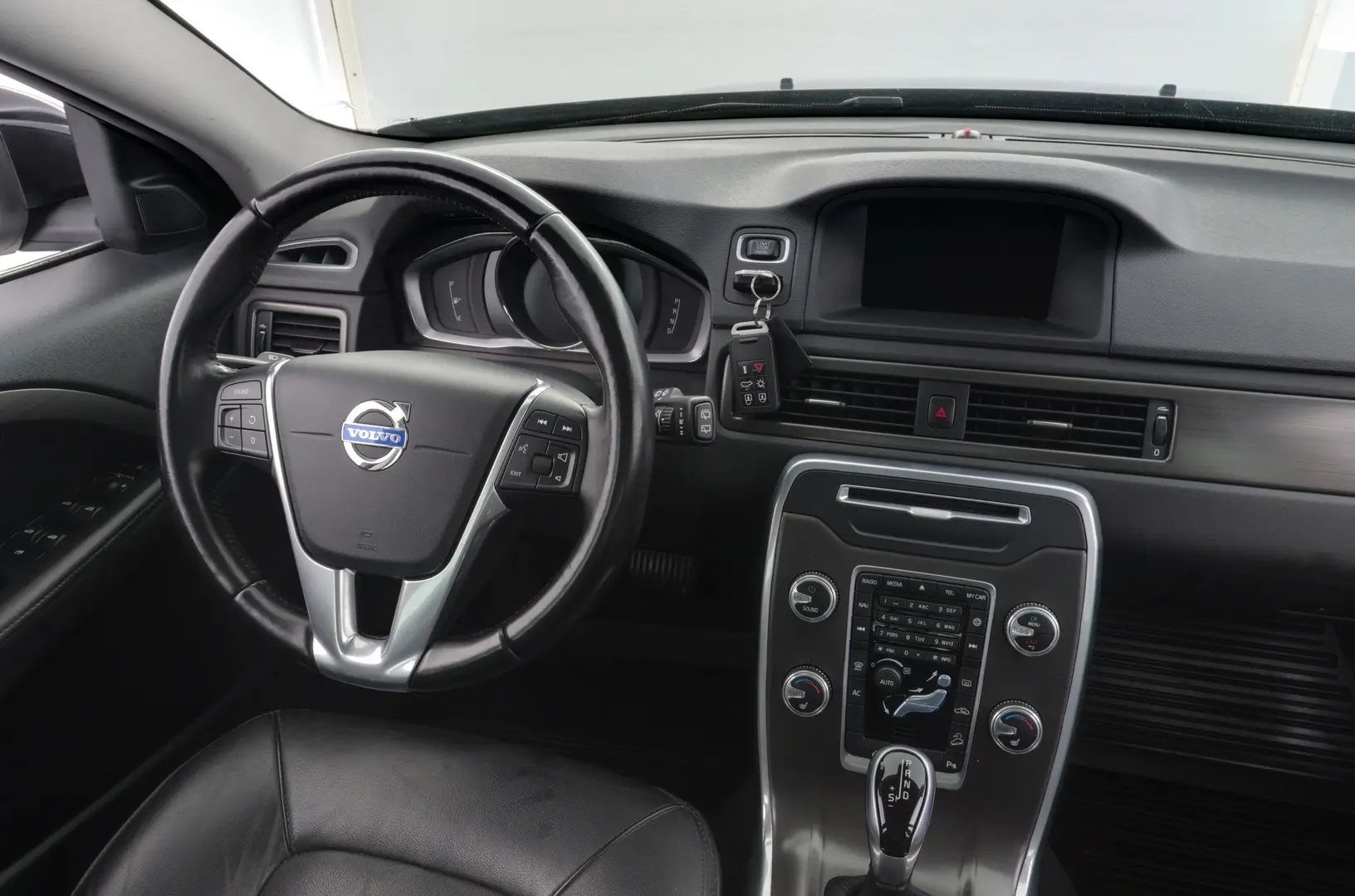 Car Image - VU3QdH35ggDFeFSqywDsw