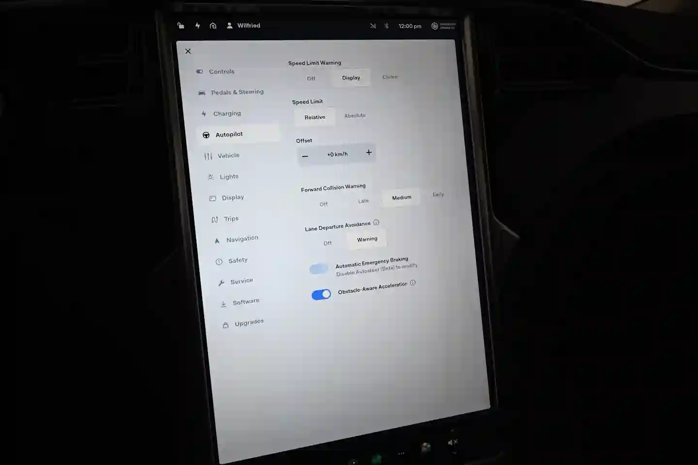 Car Image - 7KlrH1ZIuLLxiwgLjFzlri