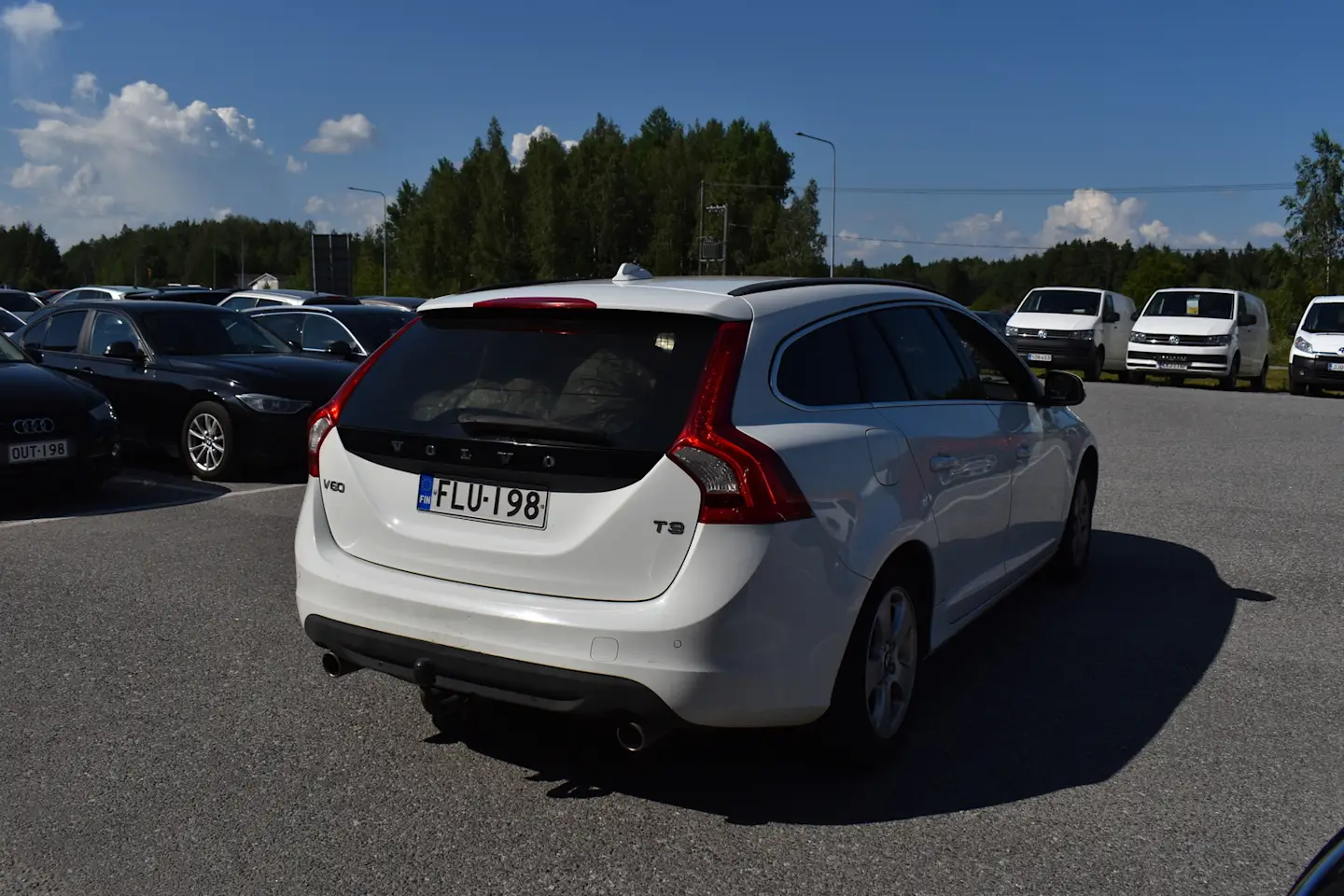 Car Image - 3VAOoOJK4pe8Td3CjpiIek