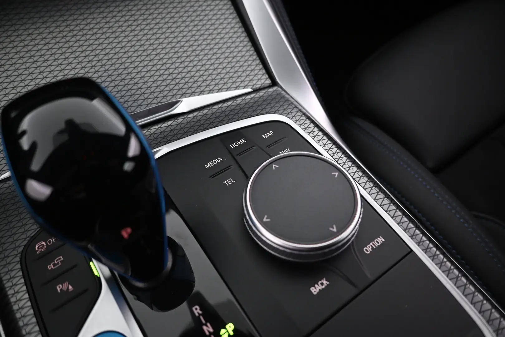 Car Image - EtpRJMCW7riWQUi1K8dD0