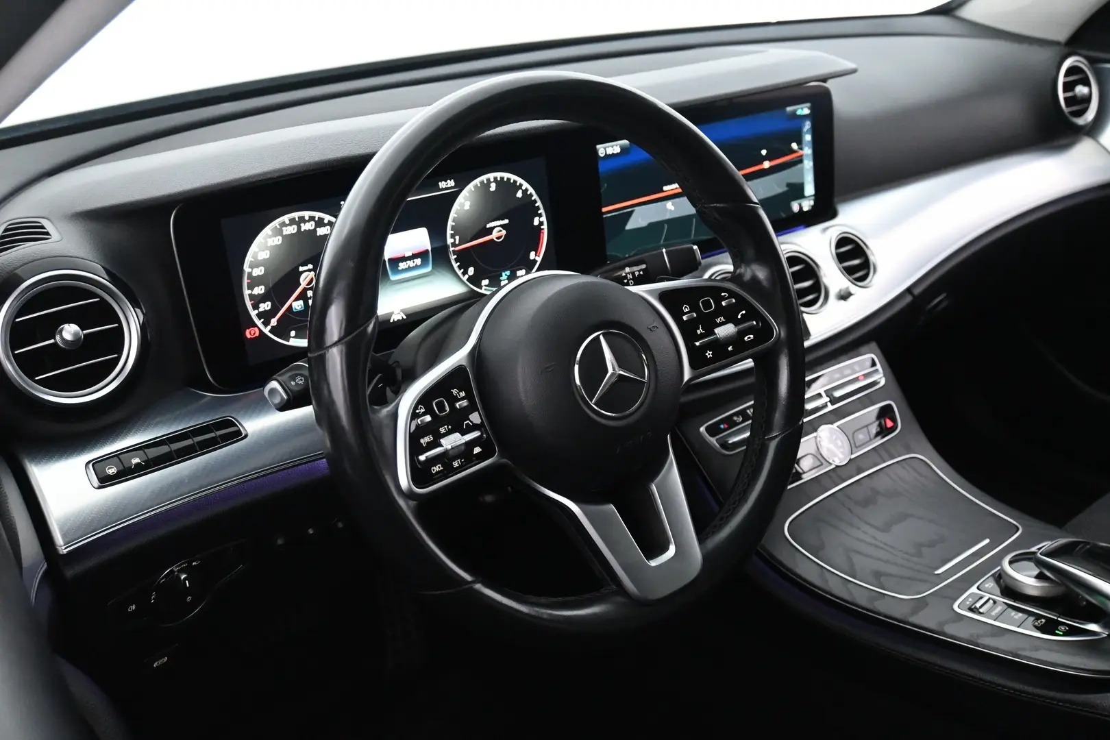 Car Image - 21YgWEP1tylFiEpQBIB64w