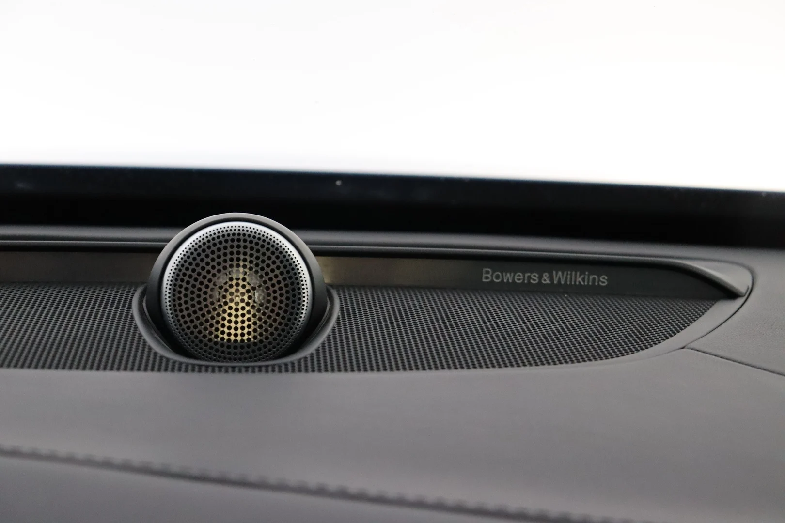 Car Image - 4fKc41533cI8DOs8DQBbdJ