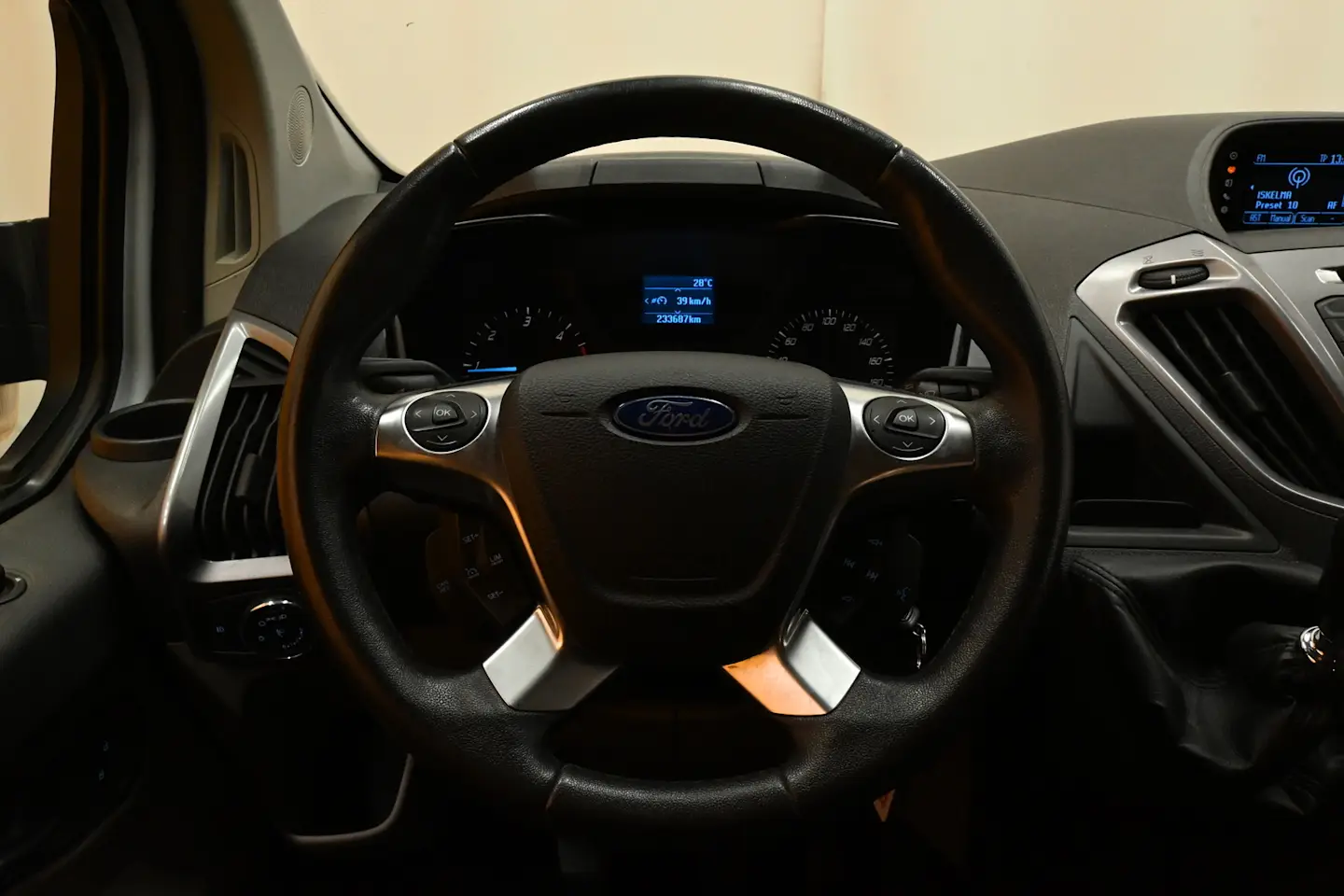 Car Image - 4Eex9INXQYbOcS3fukF7sl