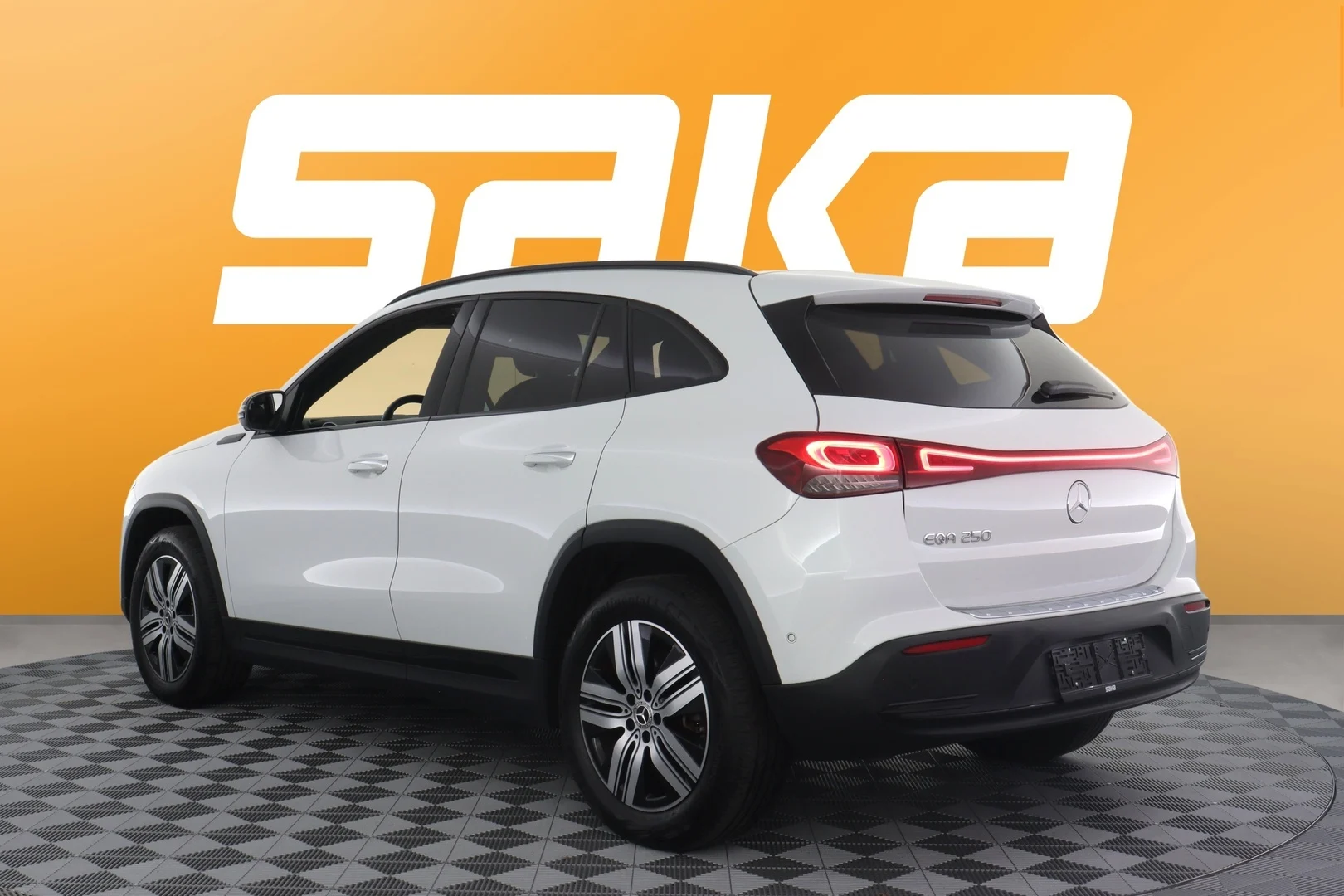 Car Image - 20ATe9tPlO3desS5818KlB