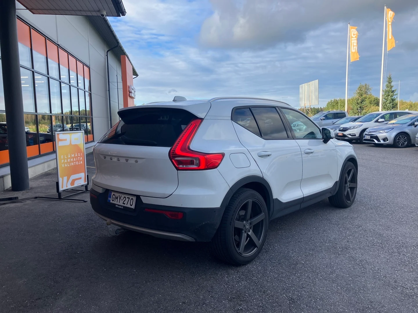 Car Image - 5WtalqwELpGfqqw1FCL6Pp