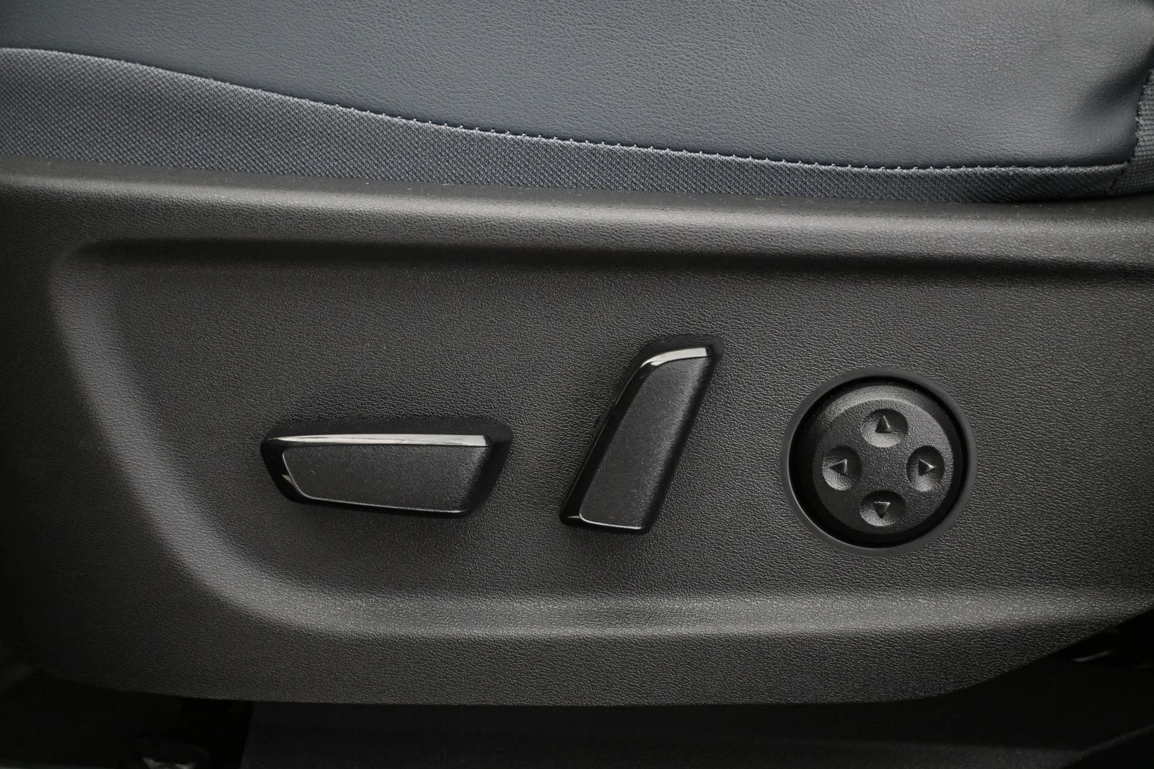 Car Image - 5qf5UAXOBLApfzH1OUpTFN