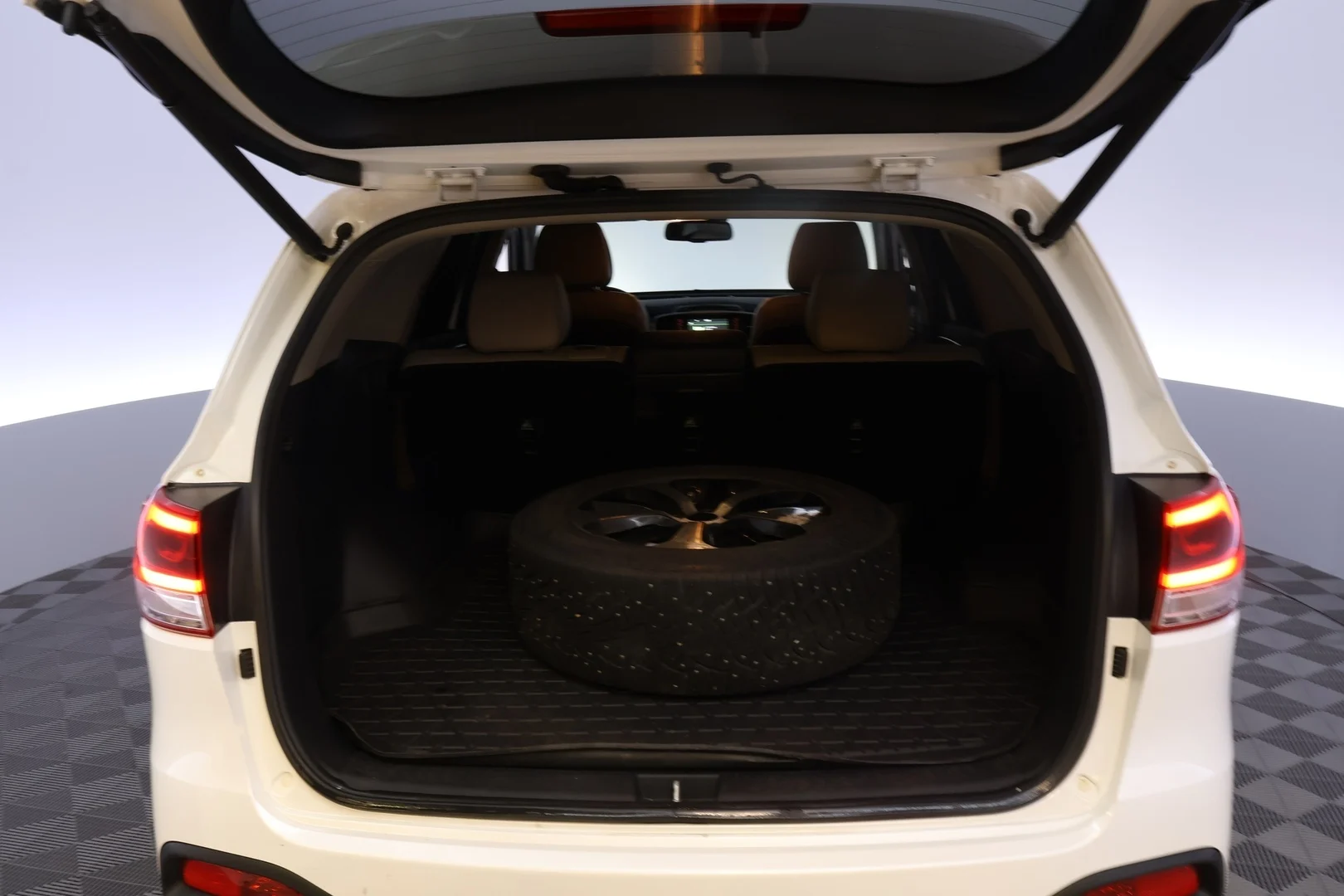 Car Image - 3yFtp4Fs87lk0HK9zECILH