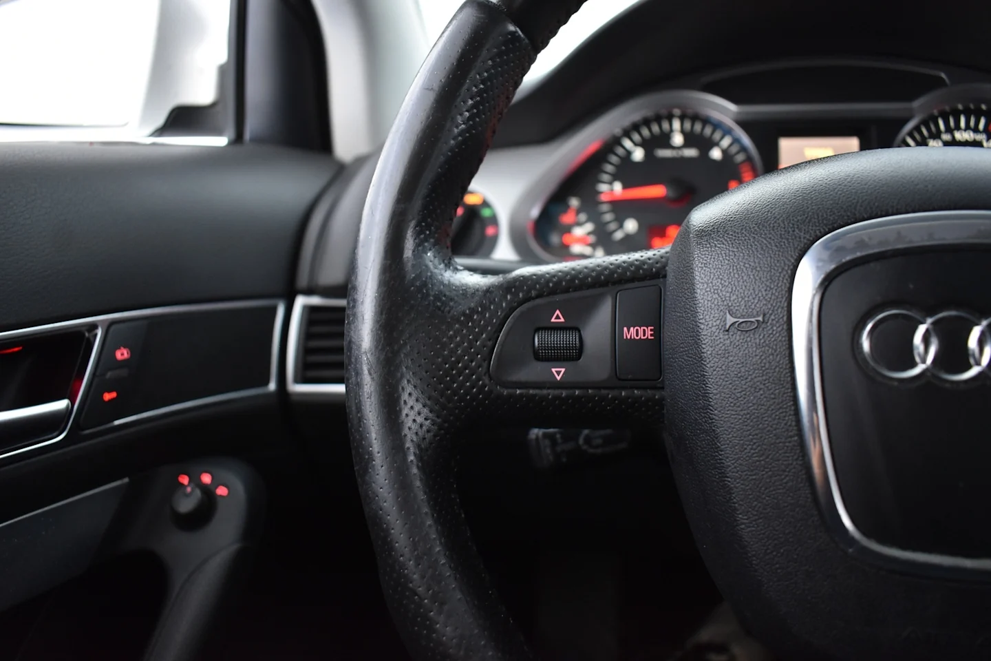 Car Image - 2T9F7VN3XHJGYc5phsLLS9