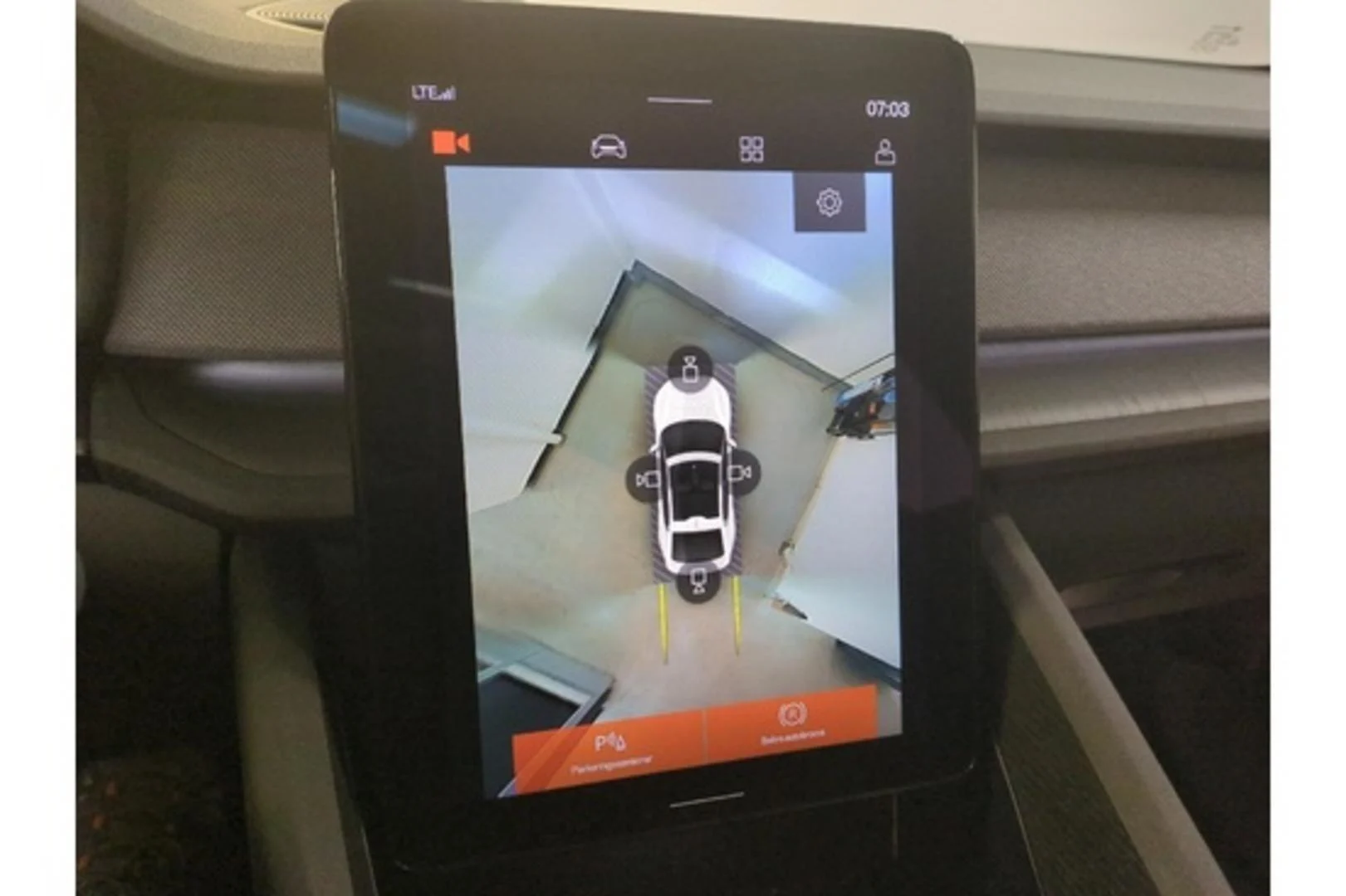 Car Image - 3ect8sAI9zOX9j3PixQ8HL