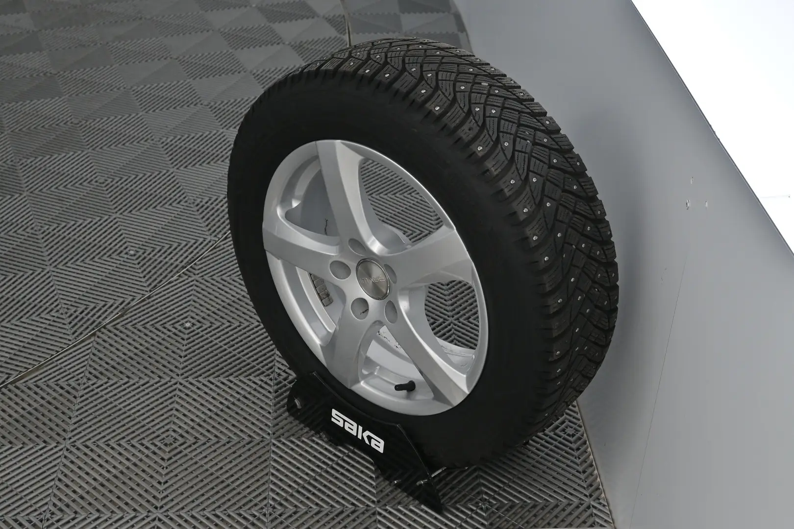 Car Image - 2FczeDDtWsb0OPE6DSYiQD