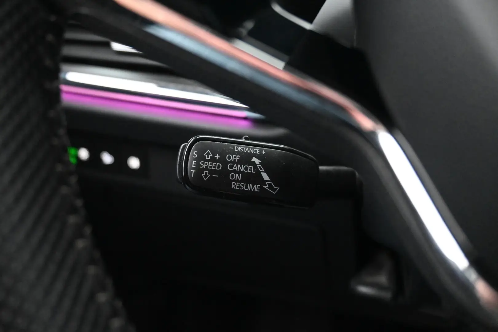 Car Image - 77dD966t9XDbqhCsuBOyLz