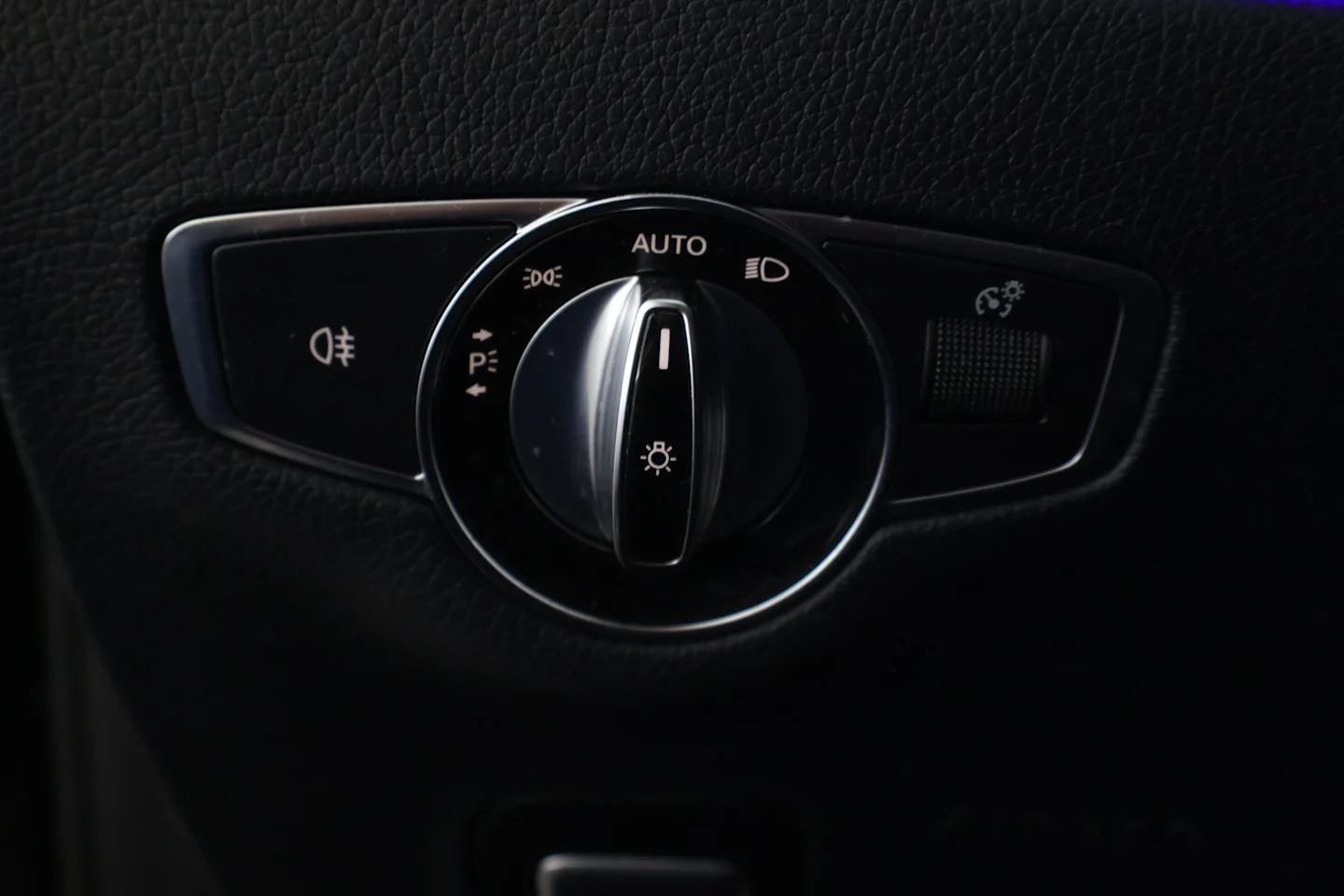 Car Image - 4tVp0VgP9OgwdiJmDYGnCe
