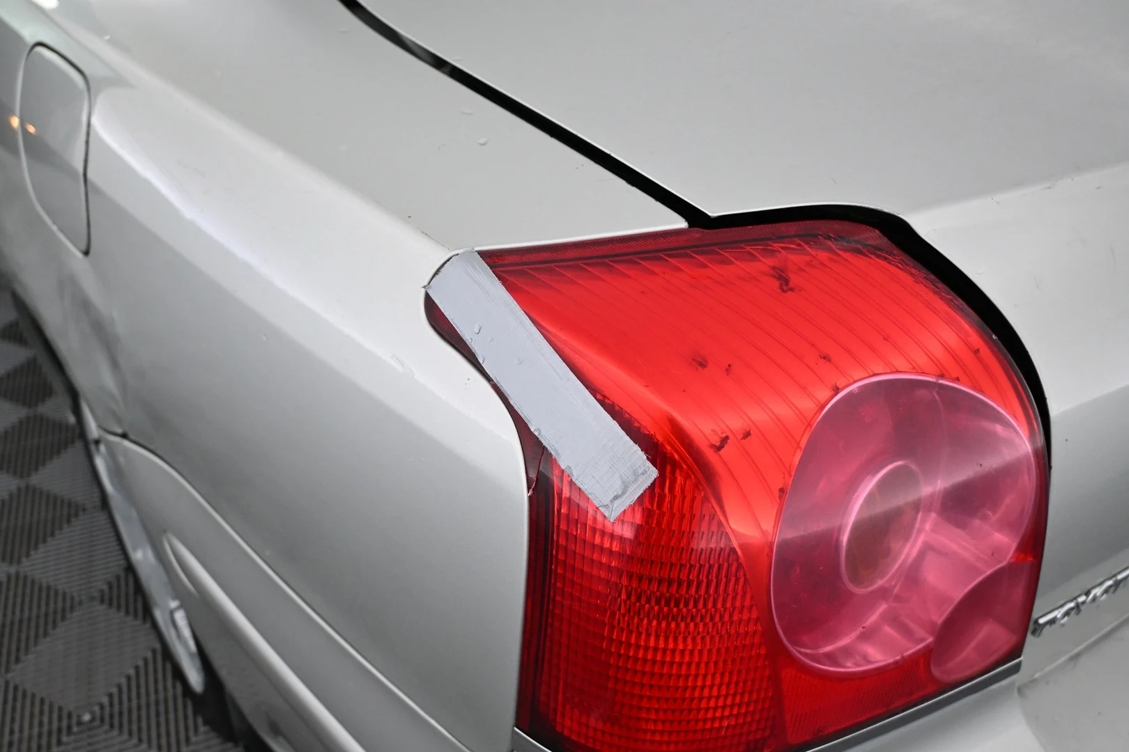 Car Image - 4mFhwrdN5vb82rW8j6AM0L