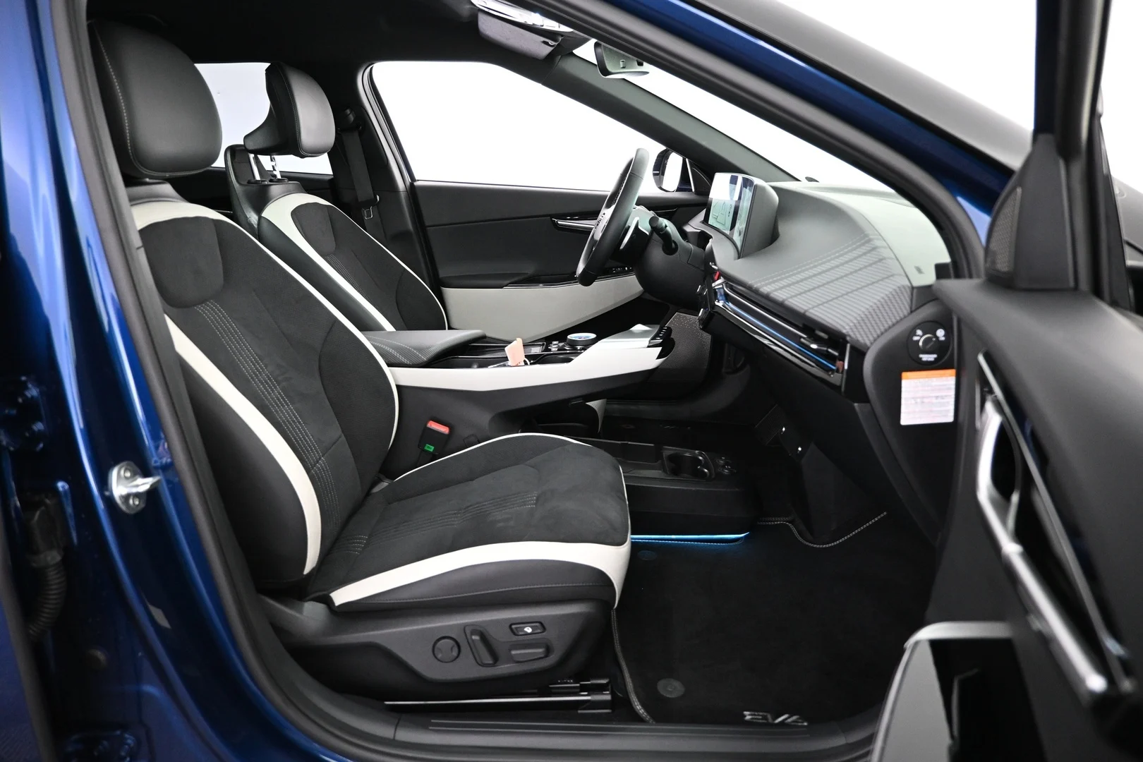 Car Image - 4h8hO50vGRyitk9ppj1qgE