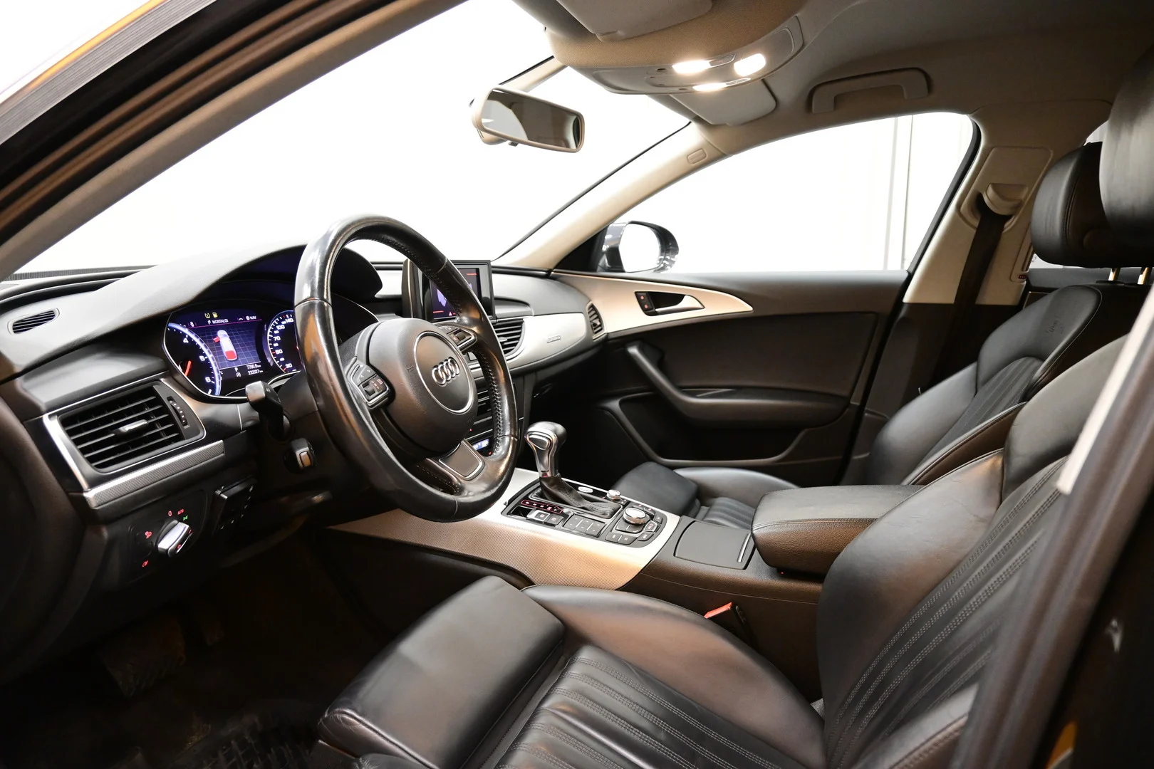 Car Image - 279oQLN07l89sHKrQFM3O8
