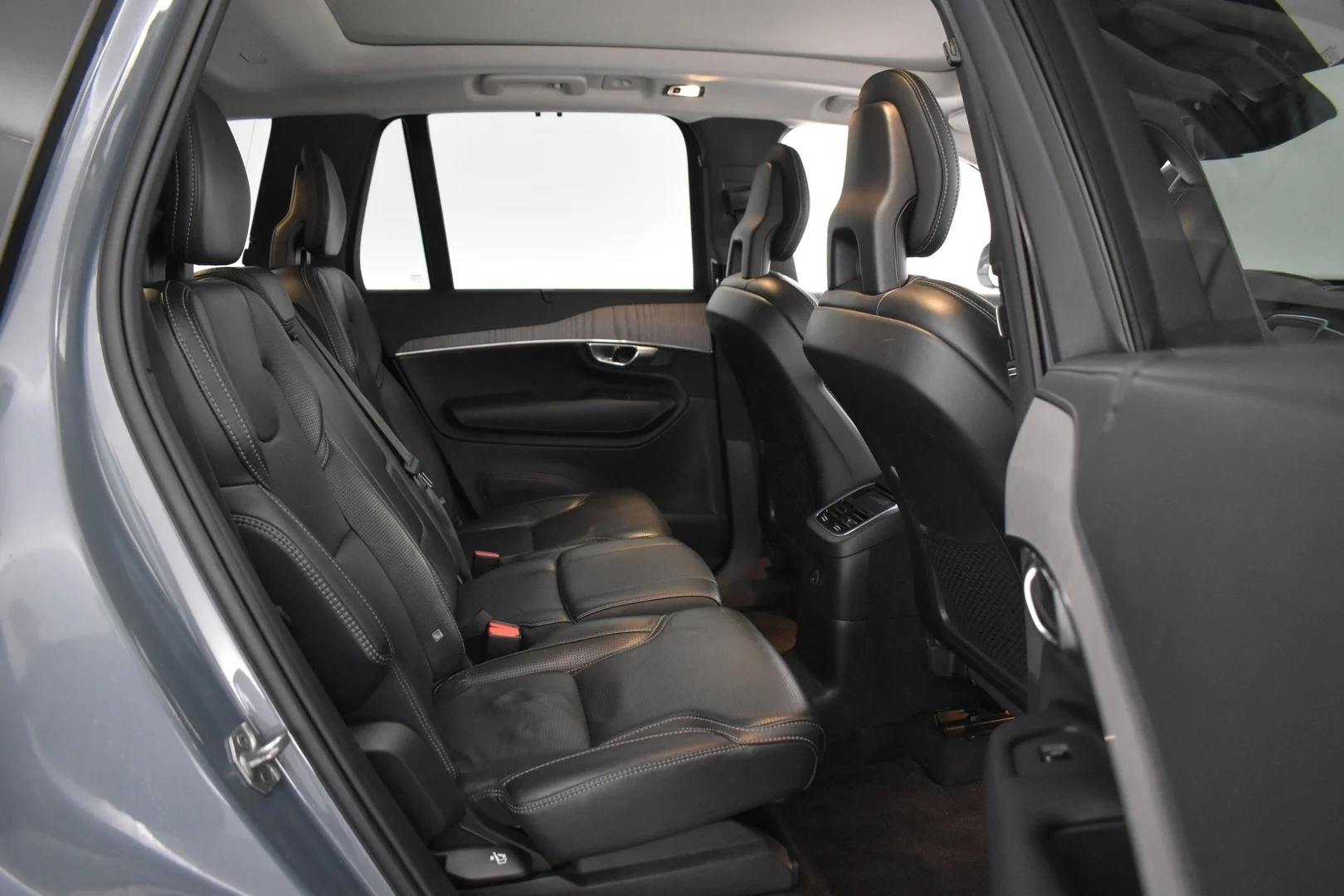 Car Image - 1J3sEf9jaHbTrlRXdY0X1P