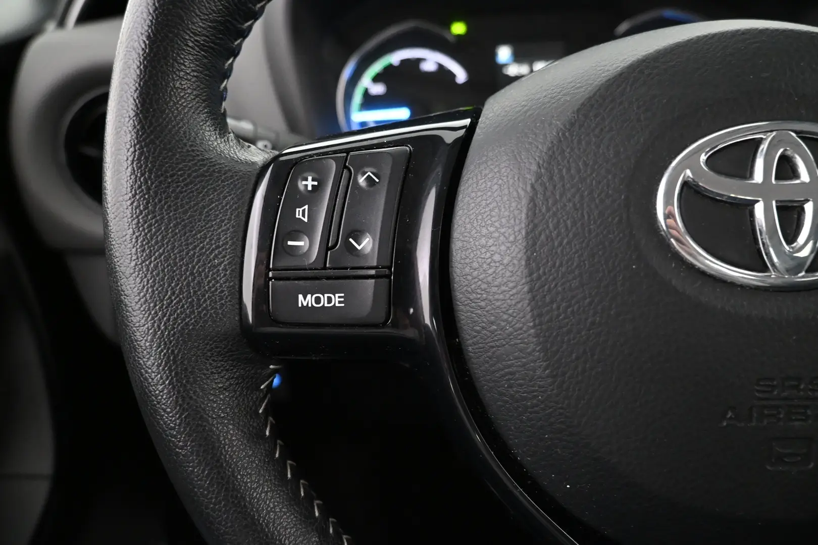 Car Image - 5UKydLYdKFSjRobjT9AKn1