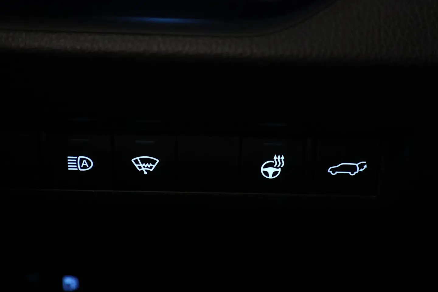 Car Image - 4bj08wylc5uFS9eBOrYJlO