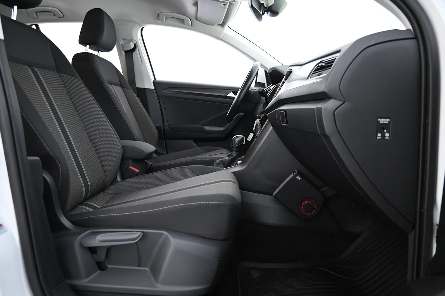 Car Image - 3PHagnfGReKXWKIZI0V585