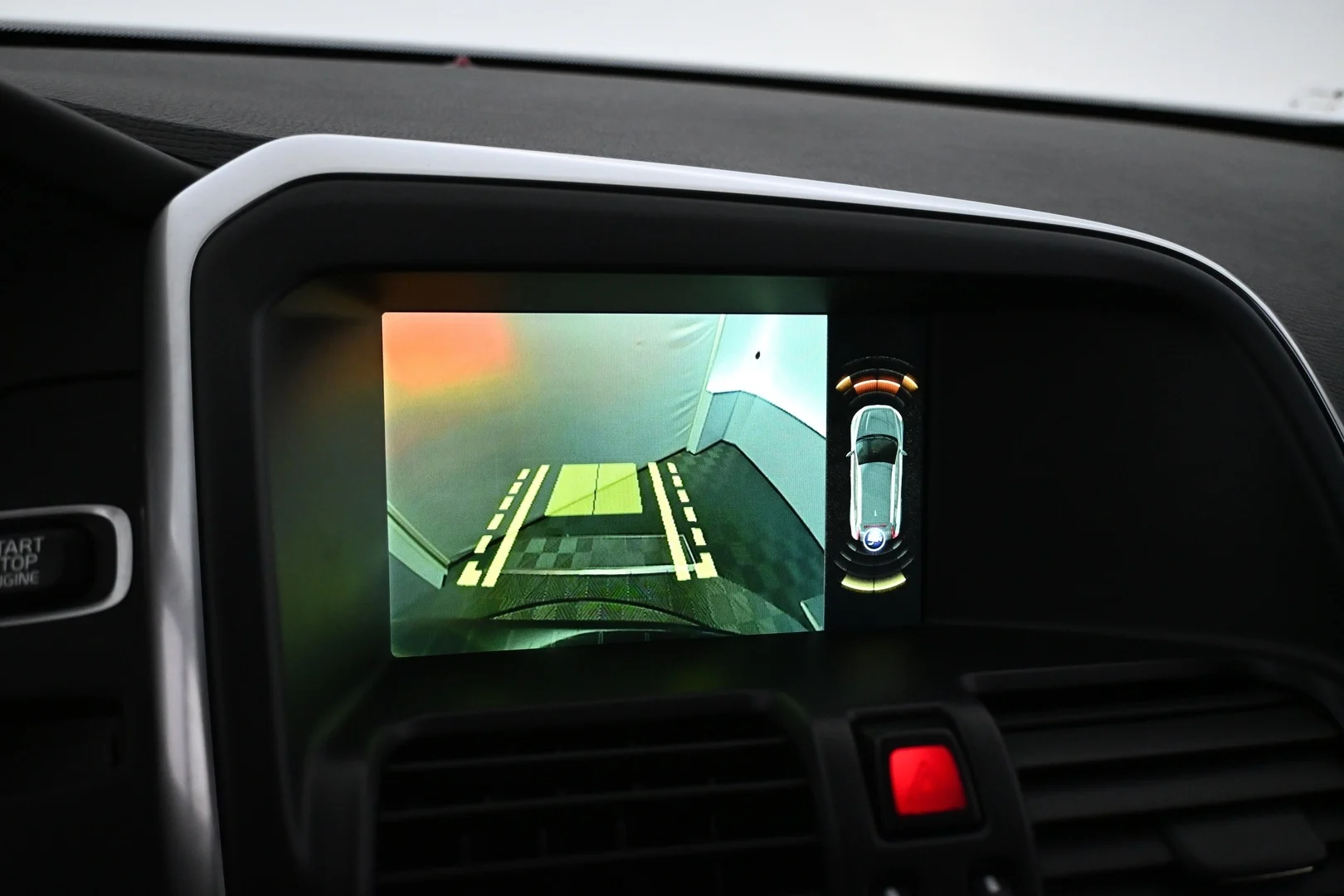 Car Image - 7upItpT9DBhj8LJSraA9XY