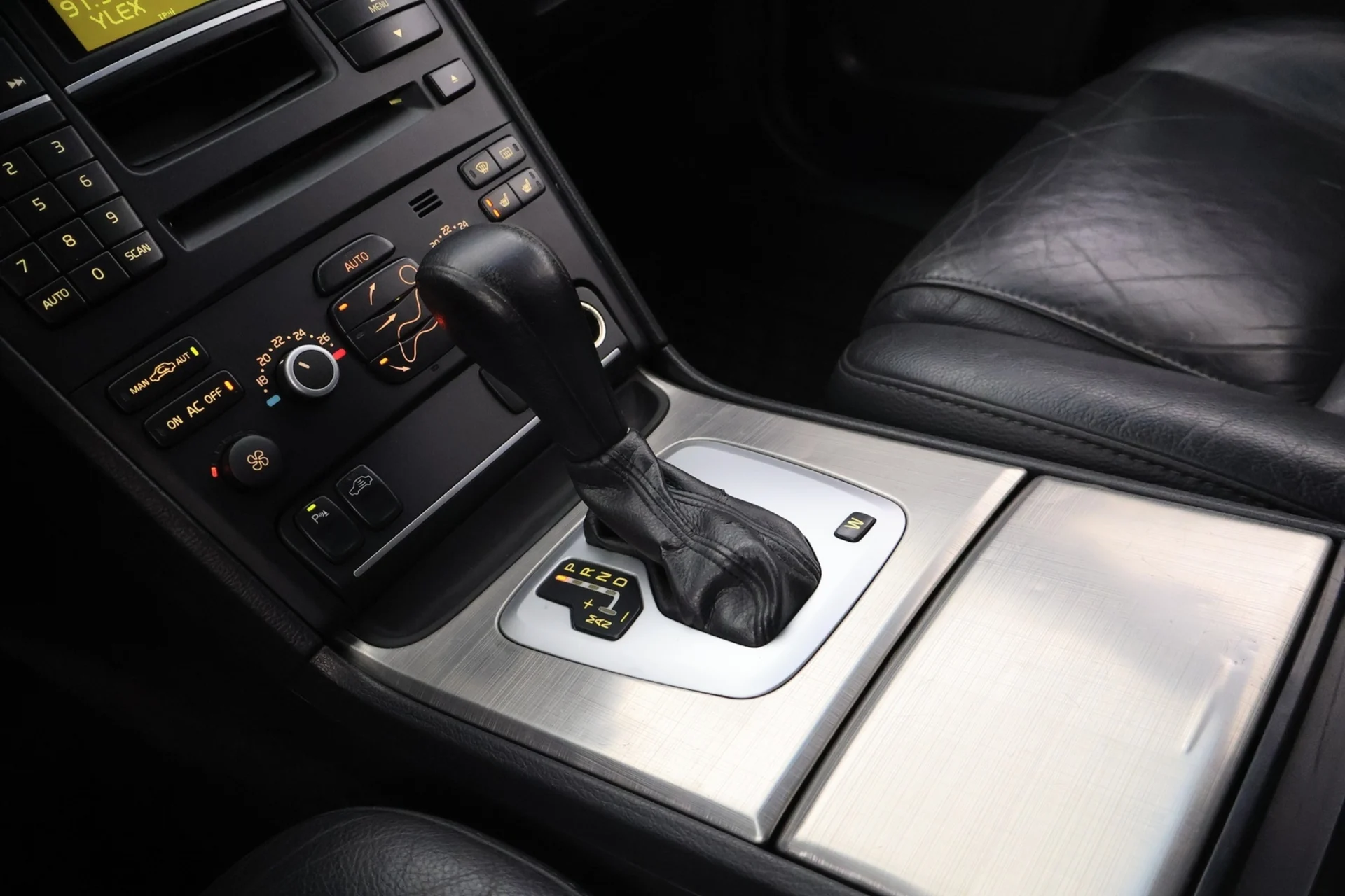 Car Image - 19VVDdLtB1f8VhdDvhHzsz