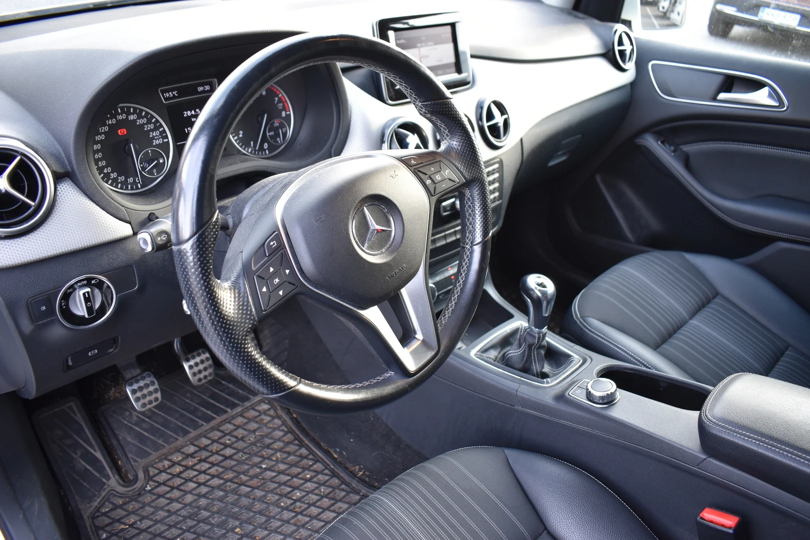 Car Image - 4kfzjWlrq2Fqd3mZjvnlrk