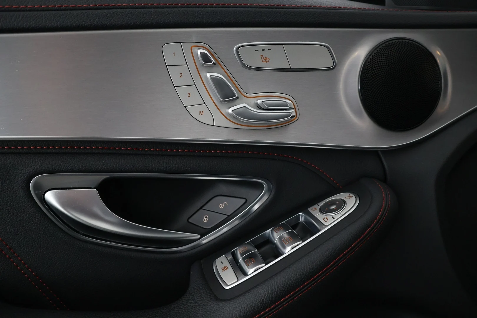 Car Image - 6bVdCsnUCrkZe1qKnR0V1h