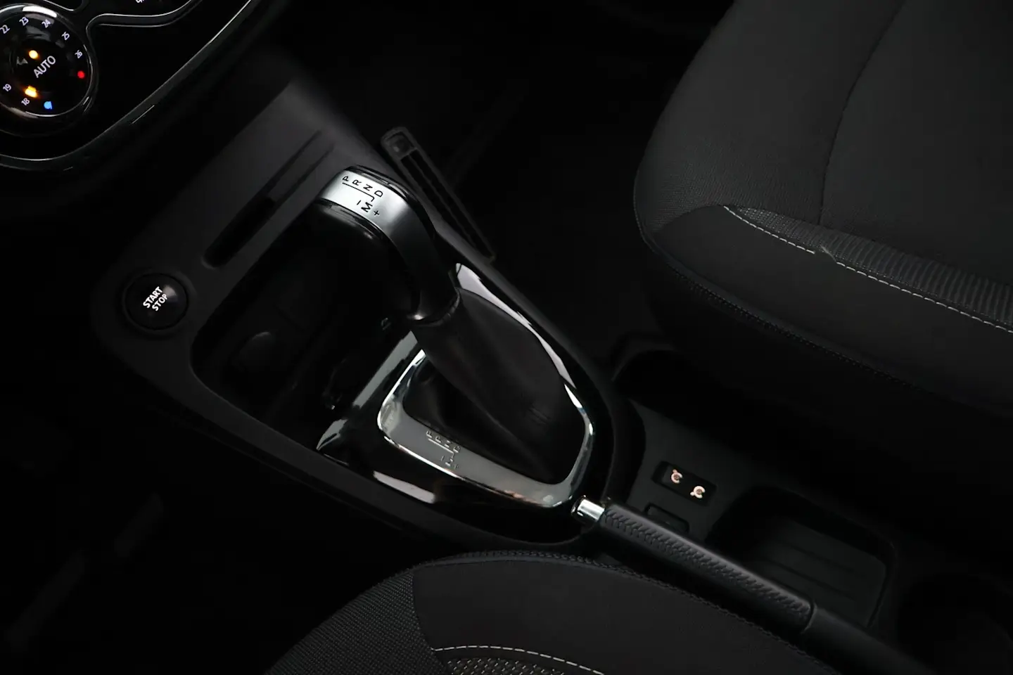 Car Image - 1vskVX4mOLvuYUTHyLaGrK