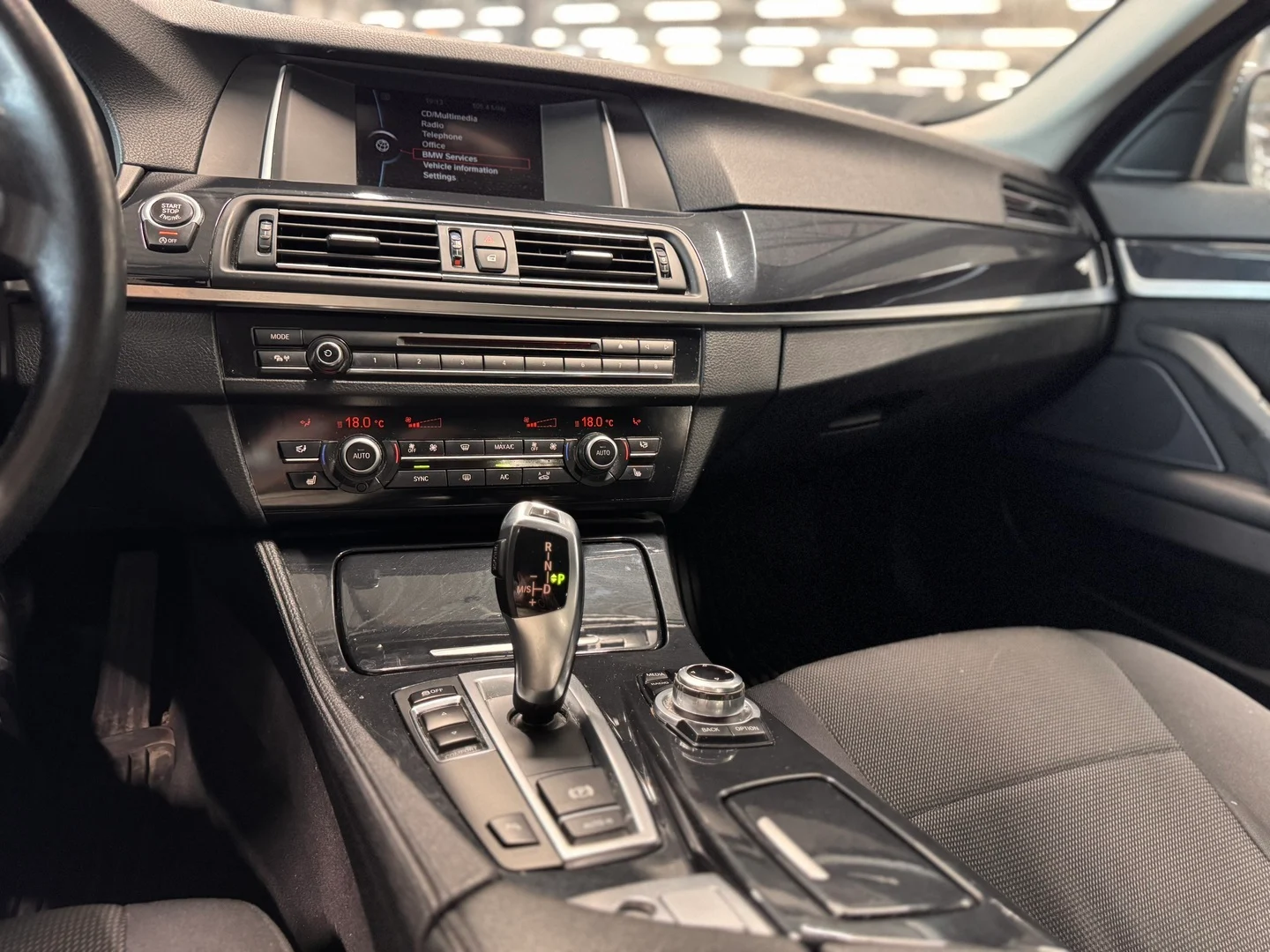 Car Image - 7ahJbSKI2Th2dAyqur3m69