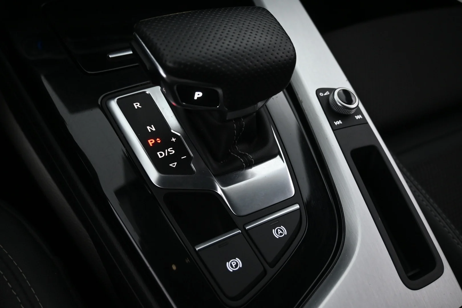 Car Image - EIEKUhBMwKNfCOkYIwOe0