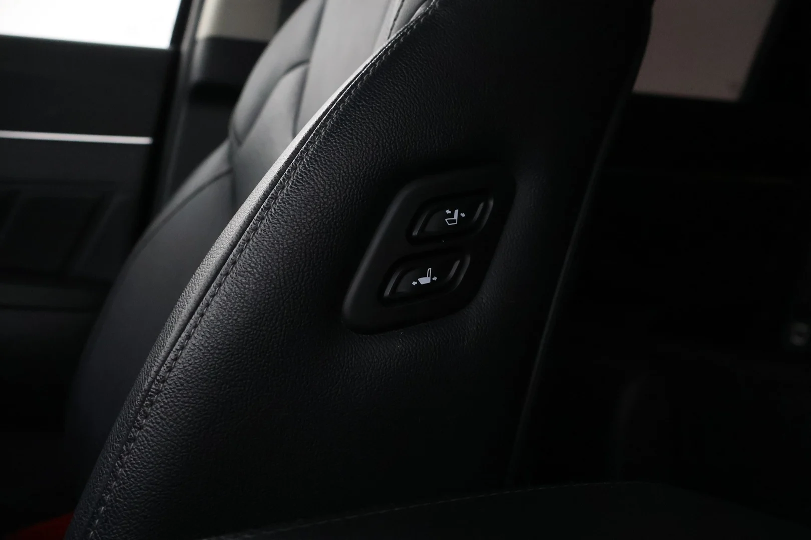 Car Image - 6dNRNYXqs52FNdLL7PRKRD