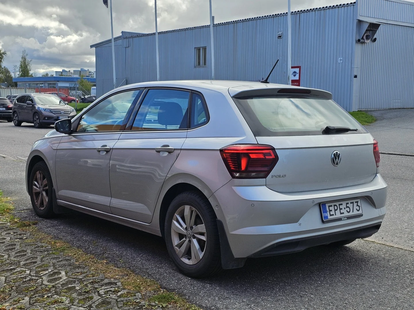 Car Image - 2ucnsbch3zOwuZZdJFGY2y