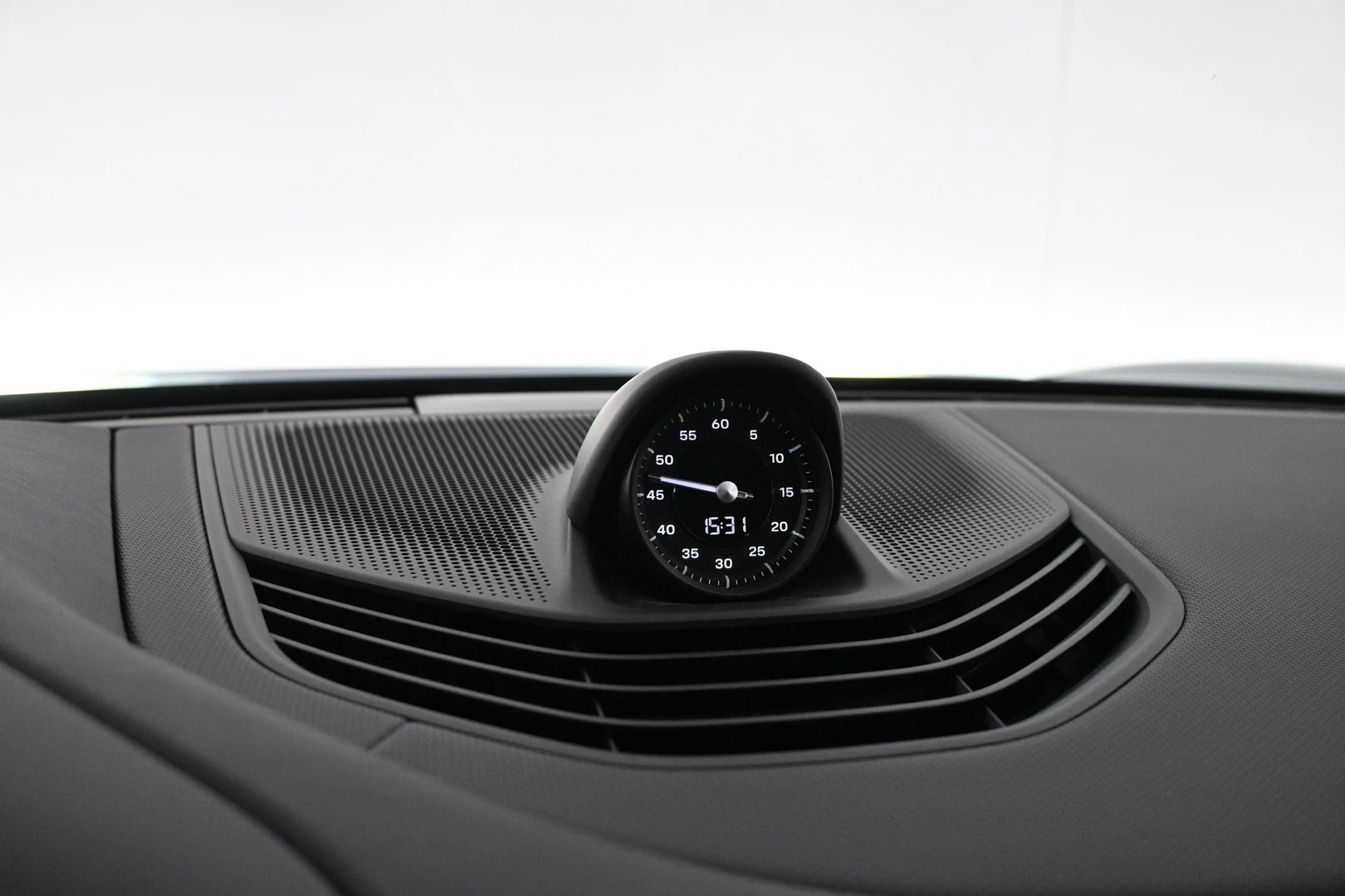 Car Image - 3lQr6uG5JwcCvFZ7Uwqp27