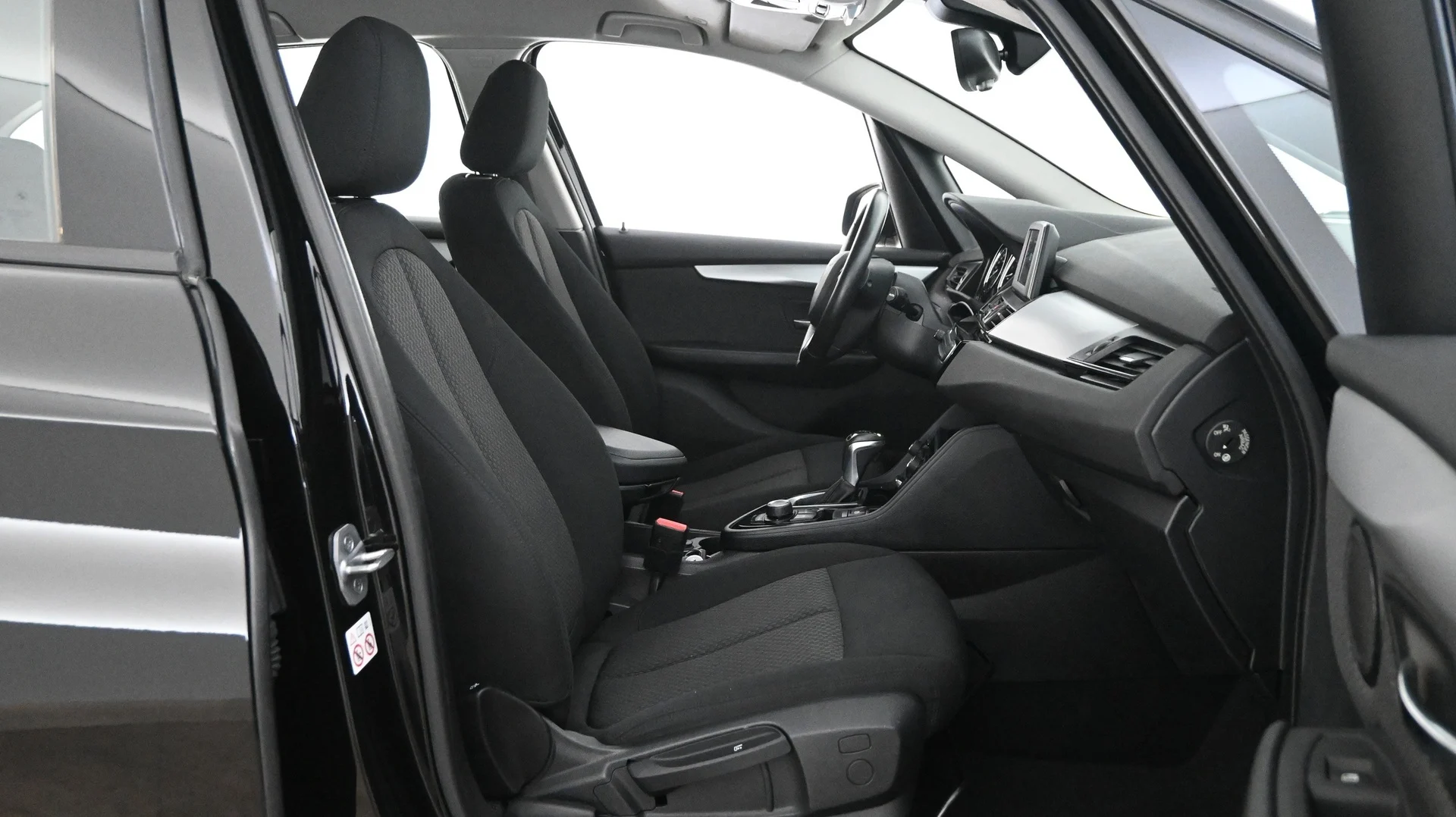 Car Image - 5qeASMwEcmmA5QnKoOWurk