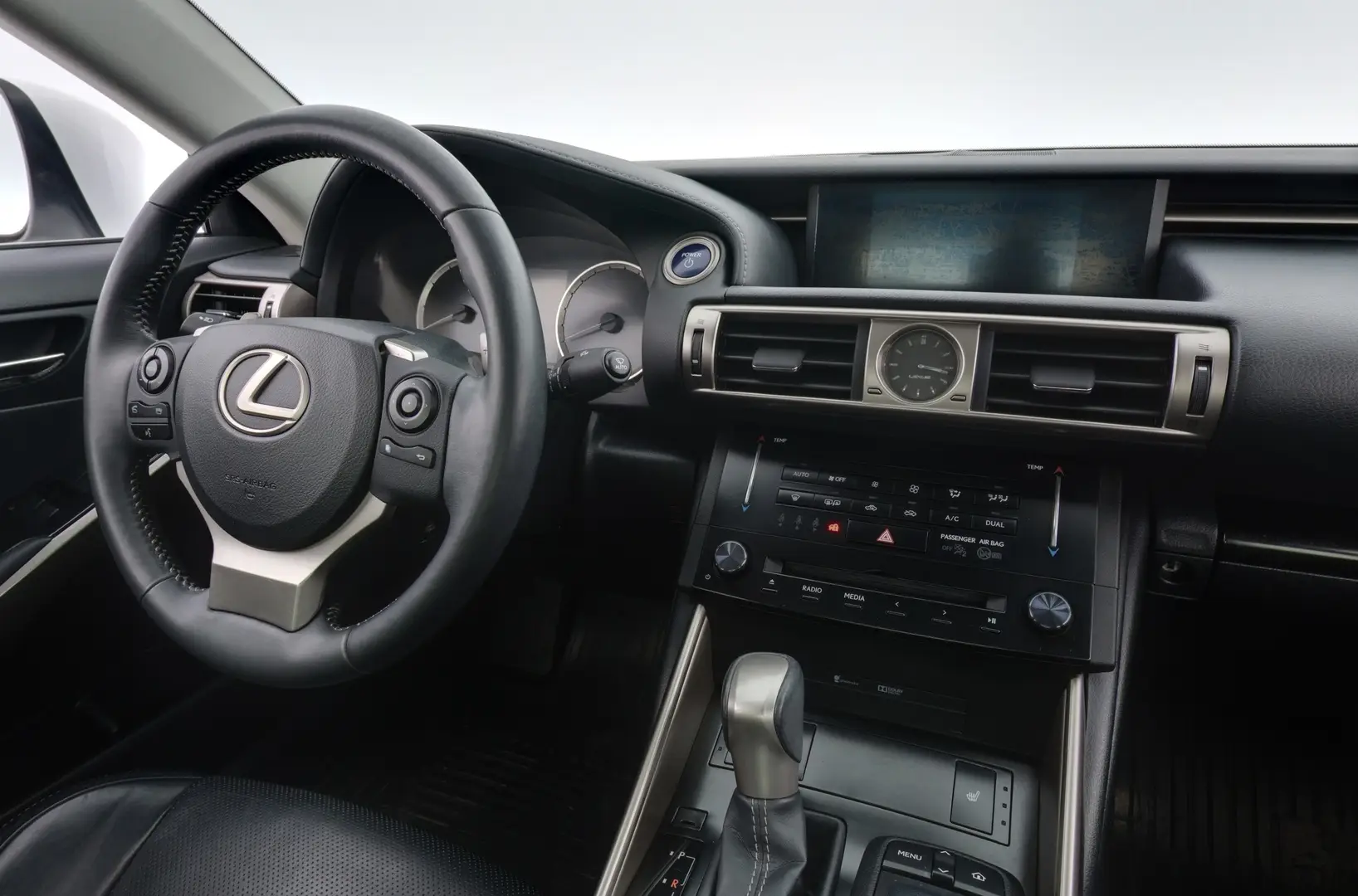 Car Image - 54bc2fWpv9K55JJsKRXyL8
