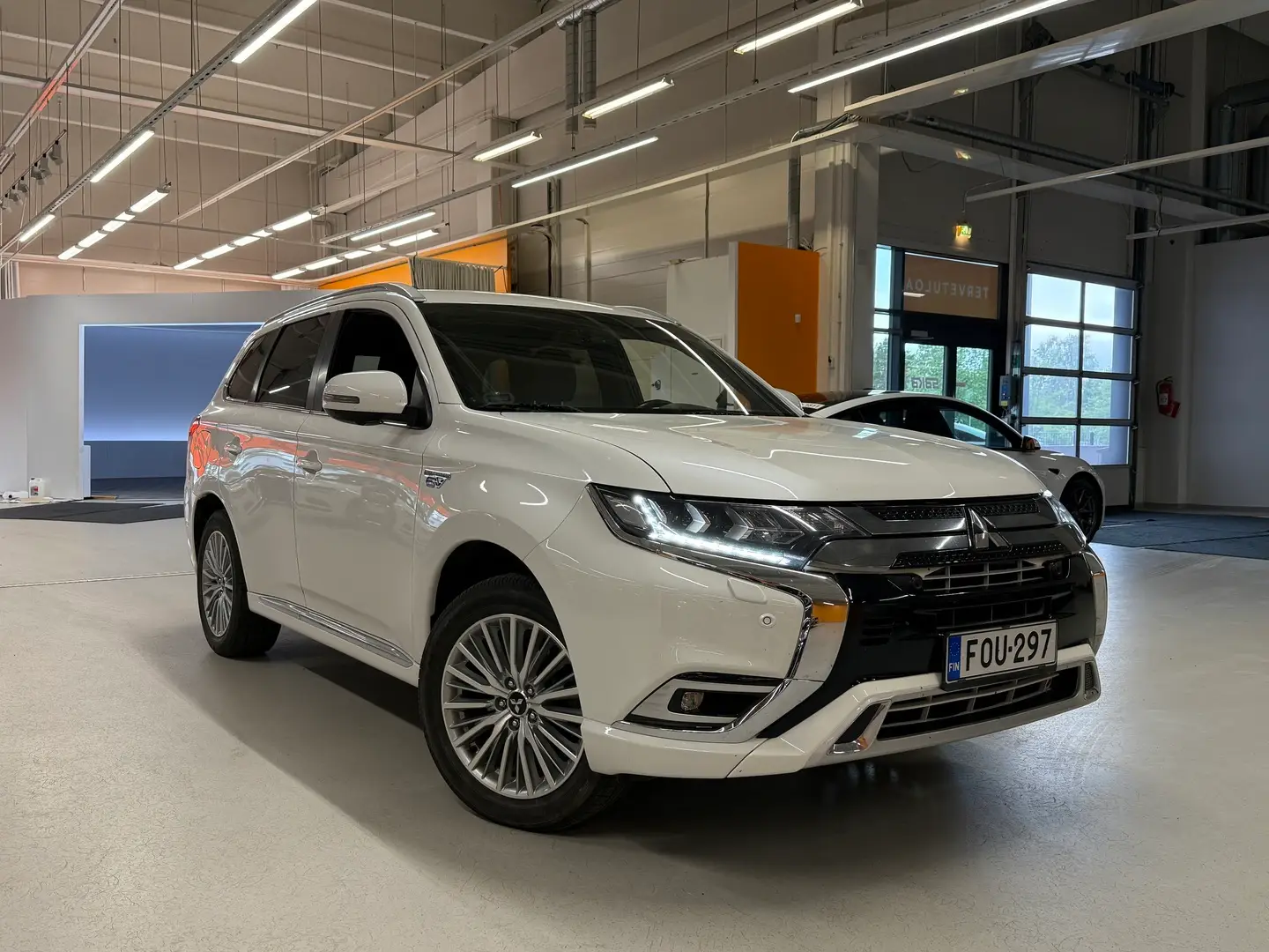 Car Image - 1cA3Np1Hxl0m598SABs3vR