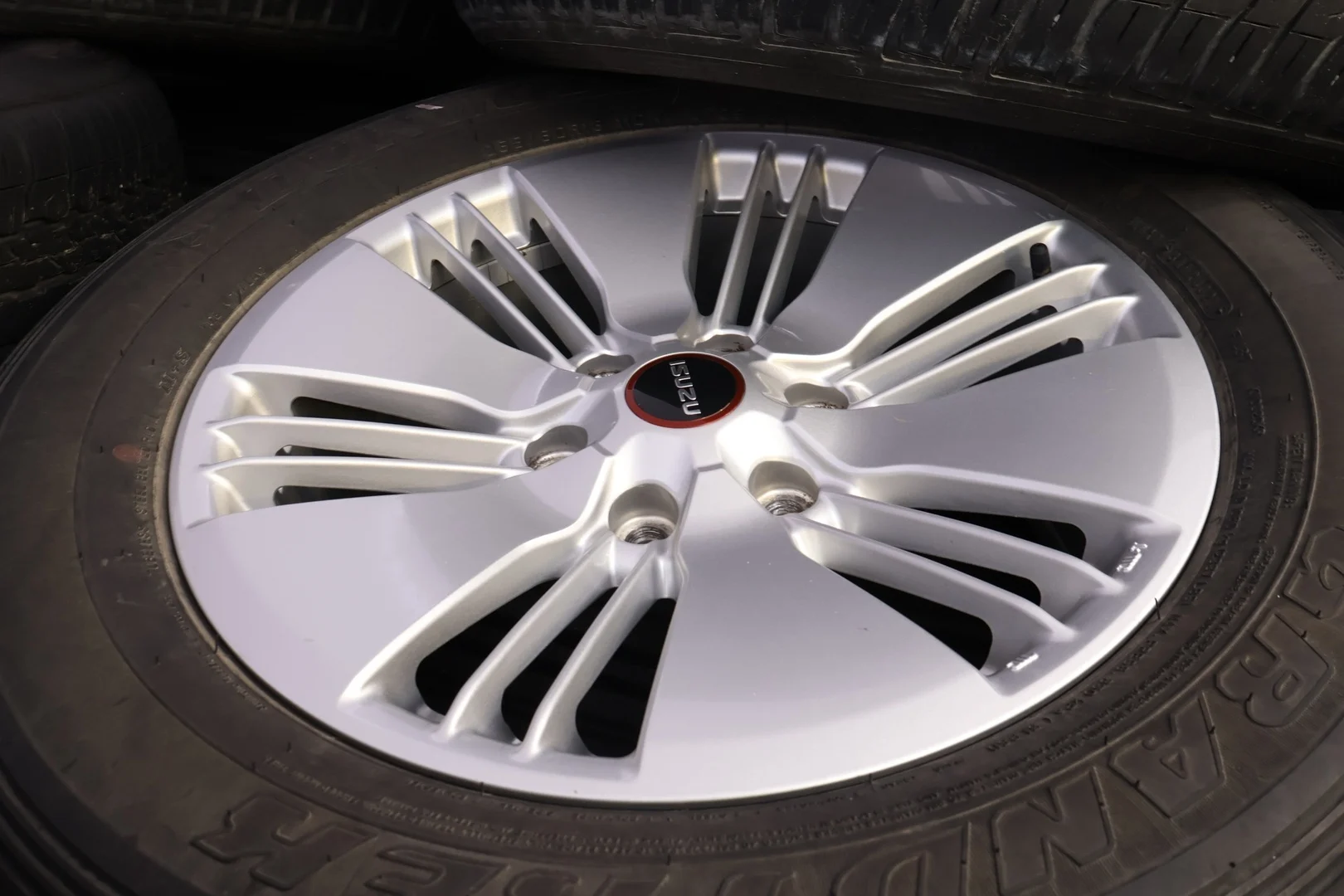 Car Image - 2amRRoi4LYCDxH8AOvYjny