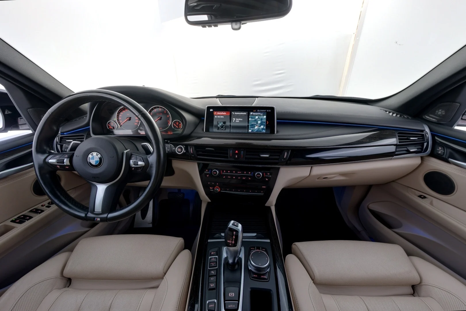 Car Image - 6oXDktJs0hZNKGpNmggSUm