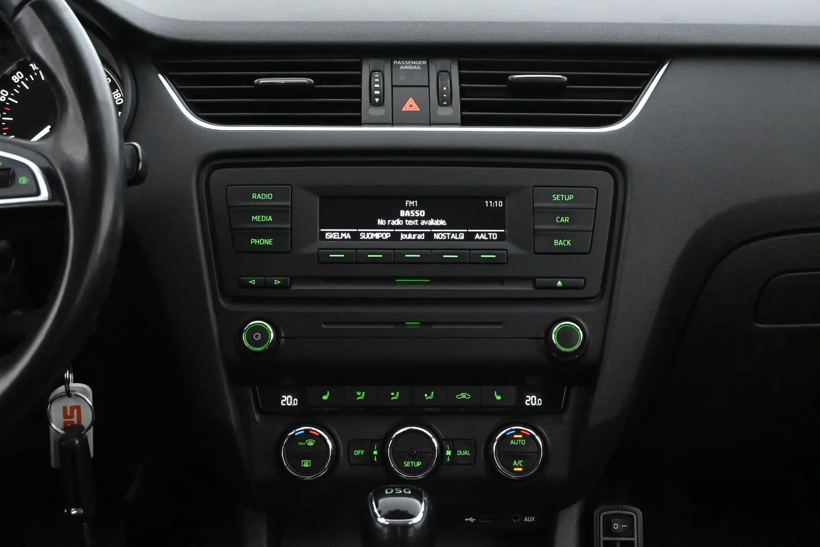Car Image - 63QWKhyOR99r1KpbvjrjHJ